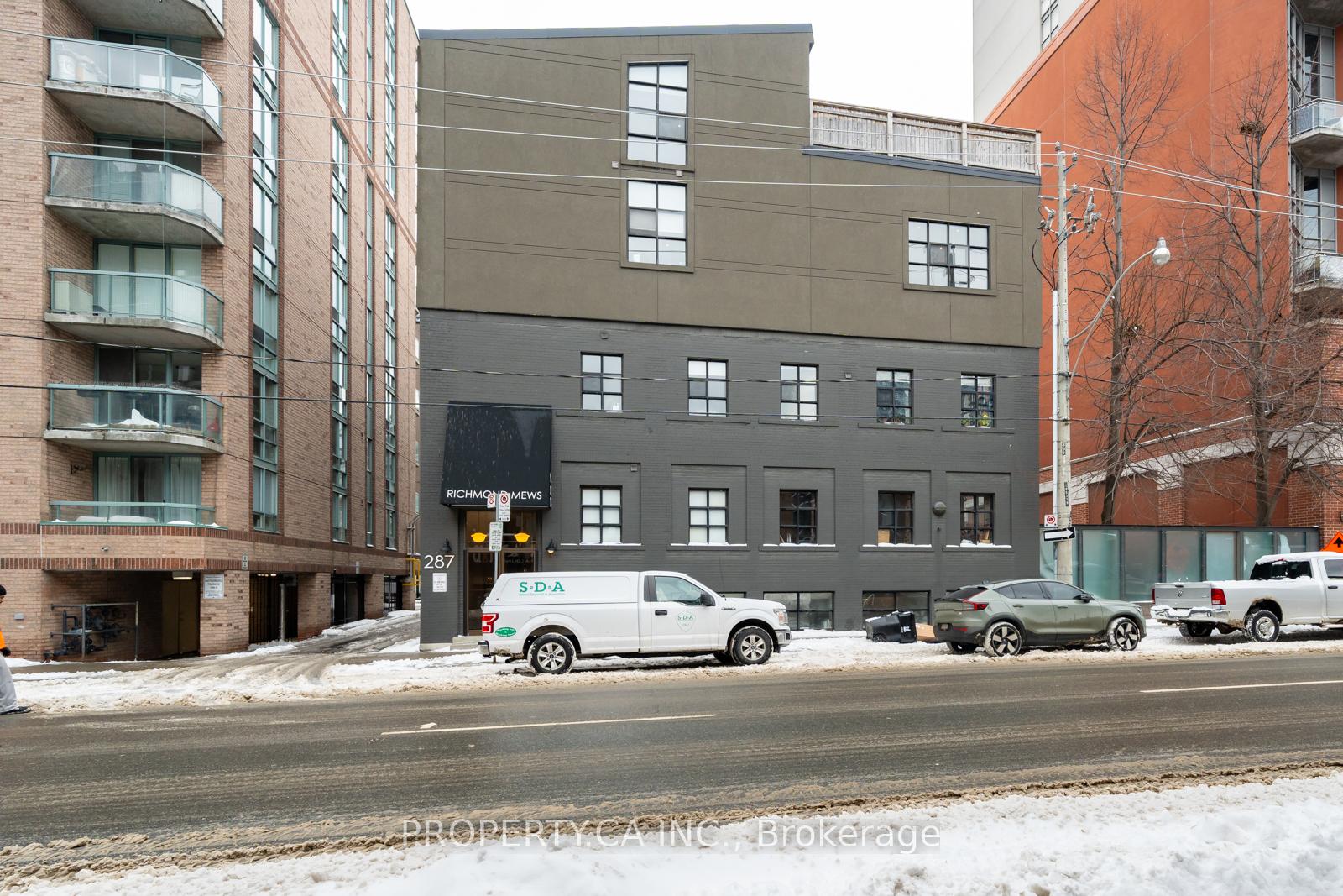 287 Richmond Street E Ph301