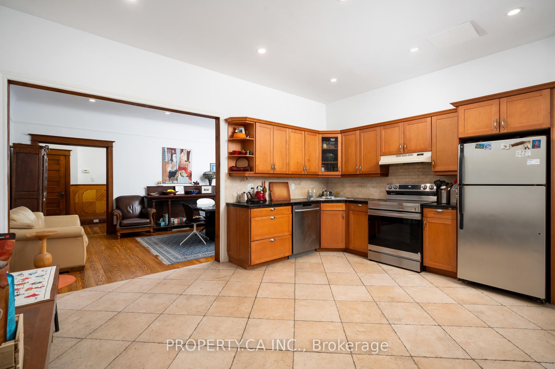 241 St Clarens Avenue