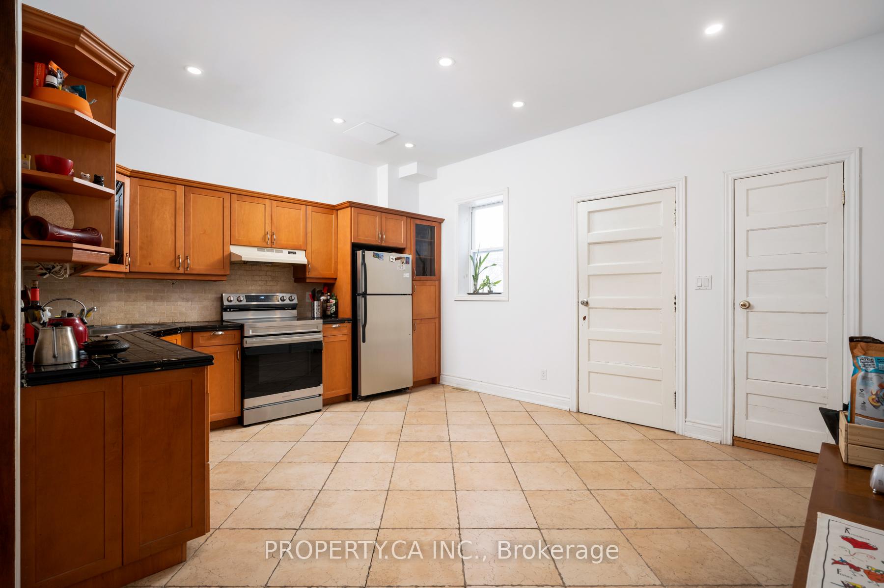 241 St Clarens Avenue