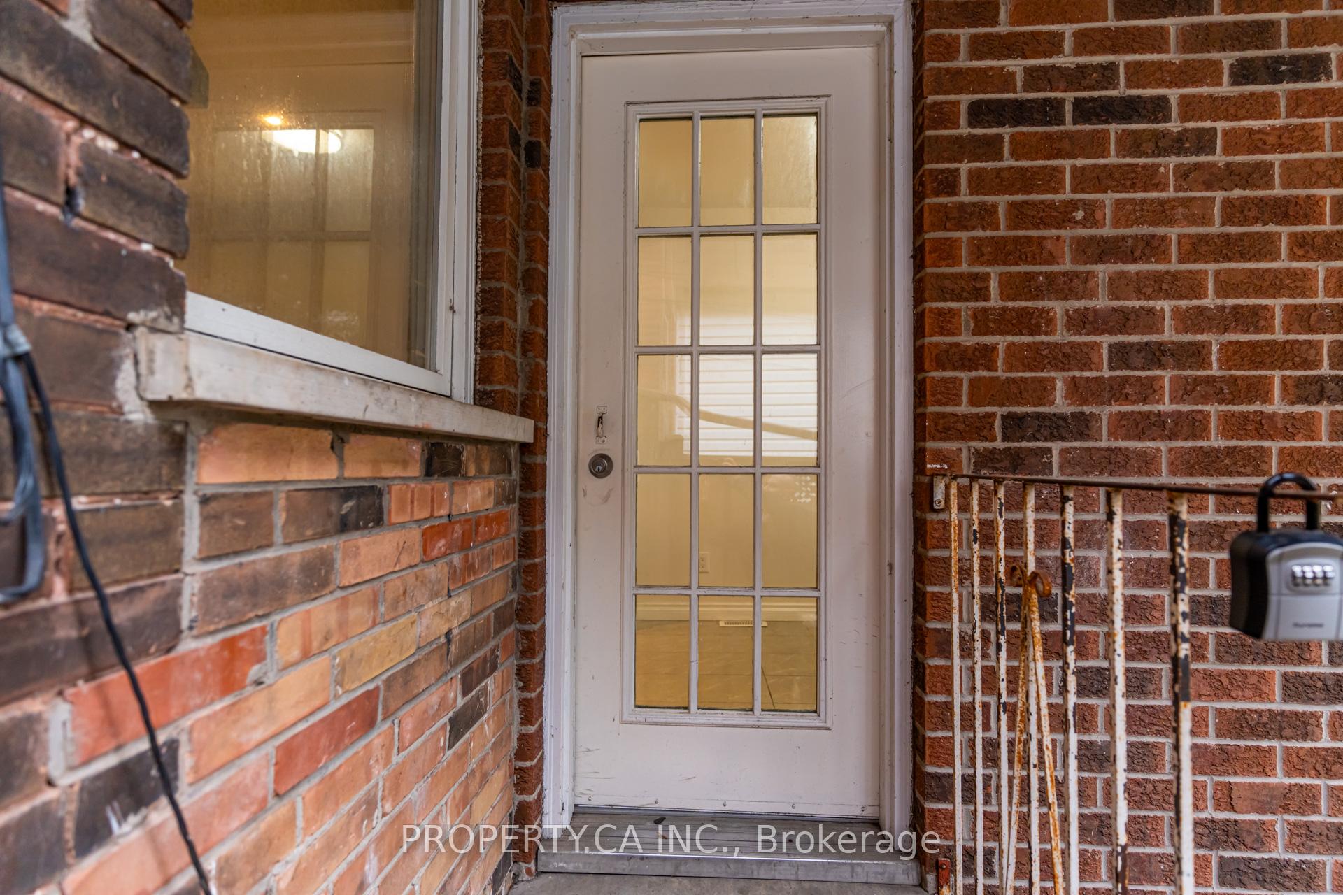 238 Saint Clarens Avenue Main