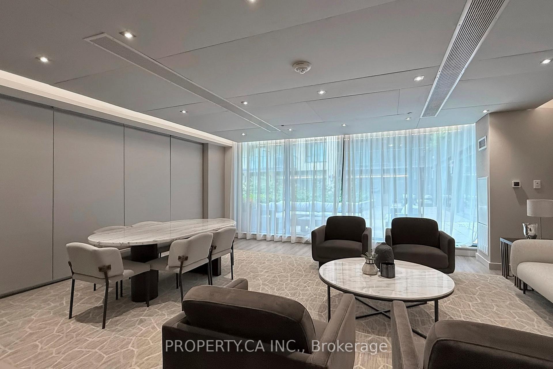 543 Richmond Street W 1029