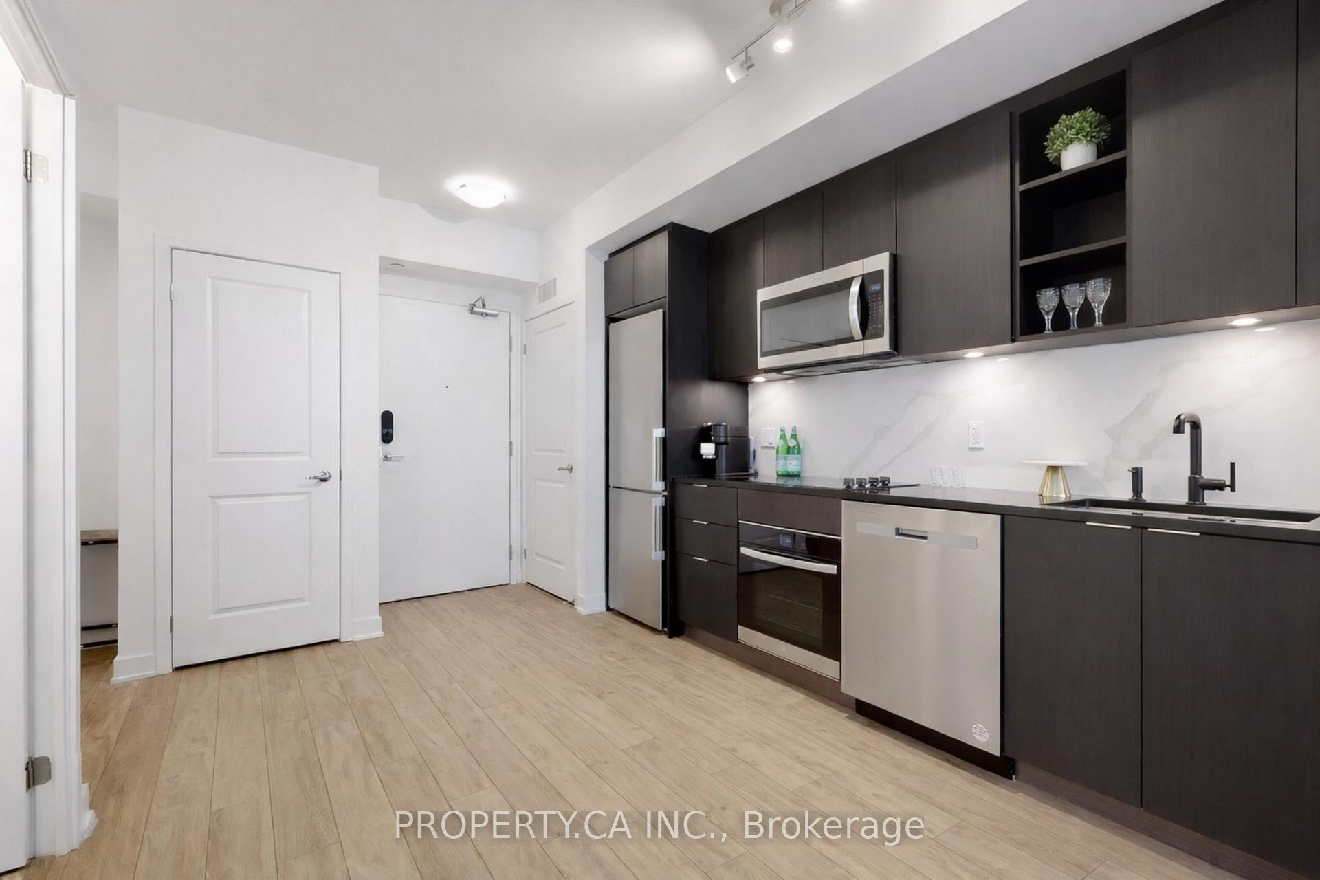 543 Richmond Street W 1029