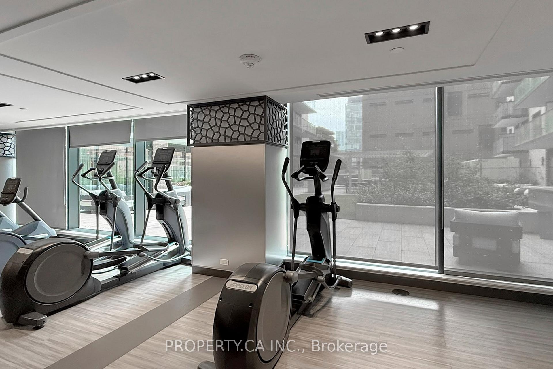 543 Richmond Street W 1029