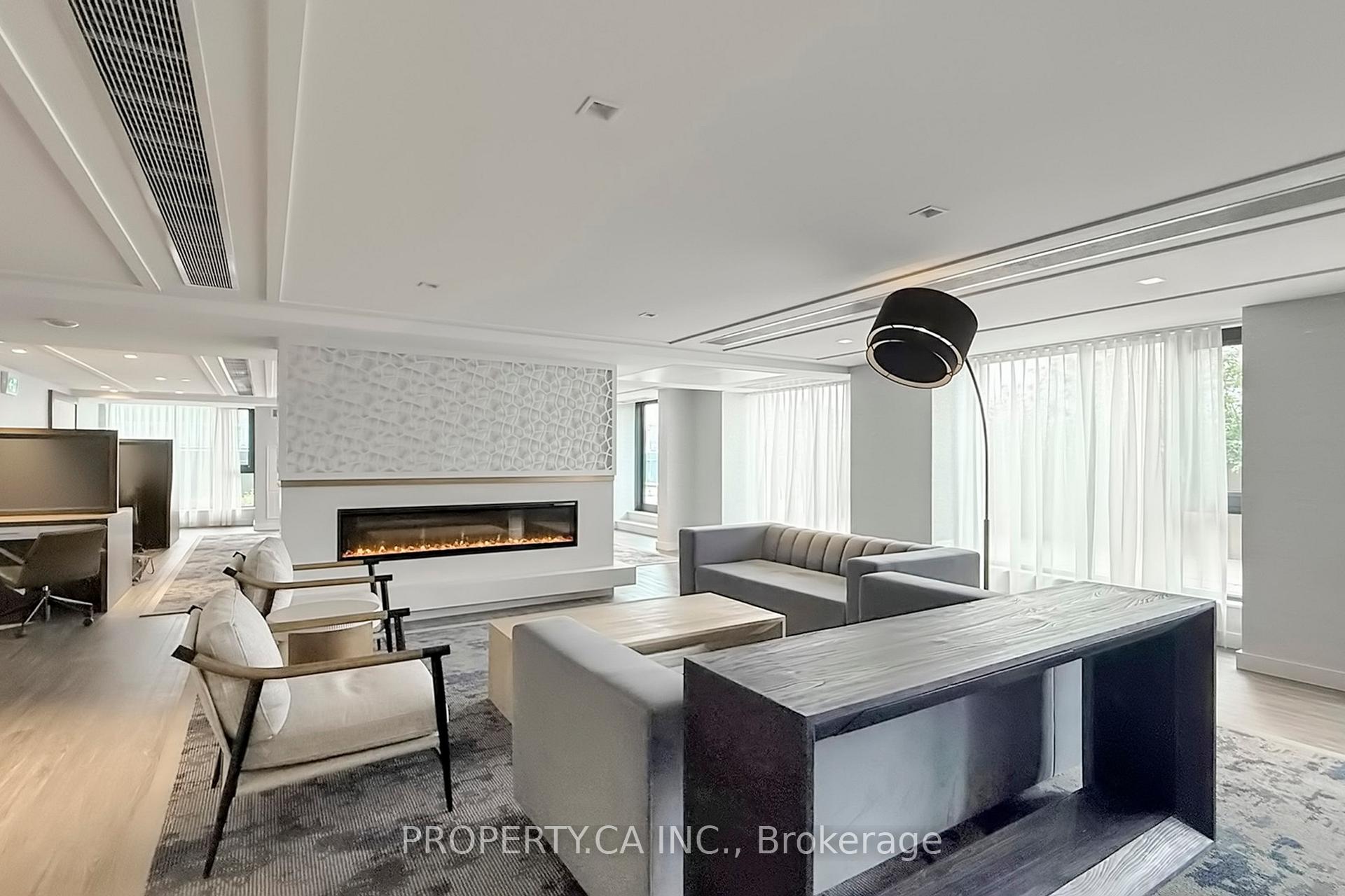 543 Richmond Street W 1029