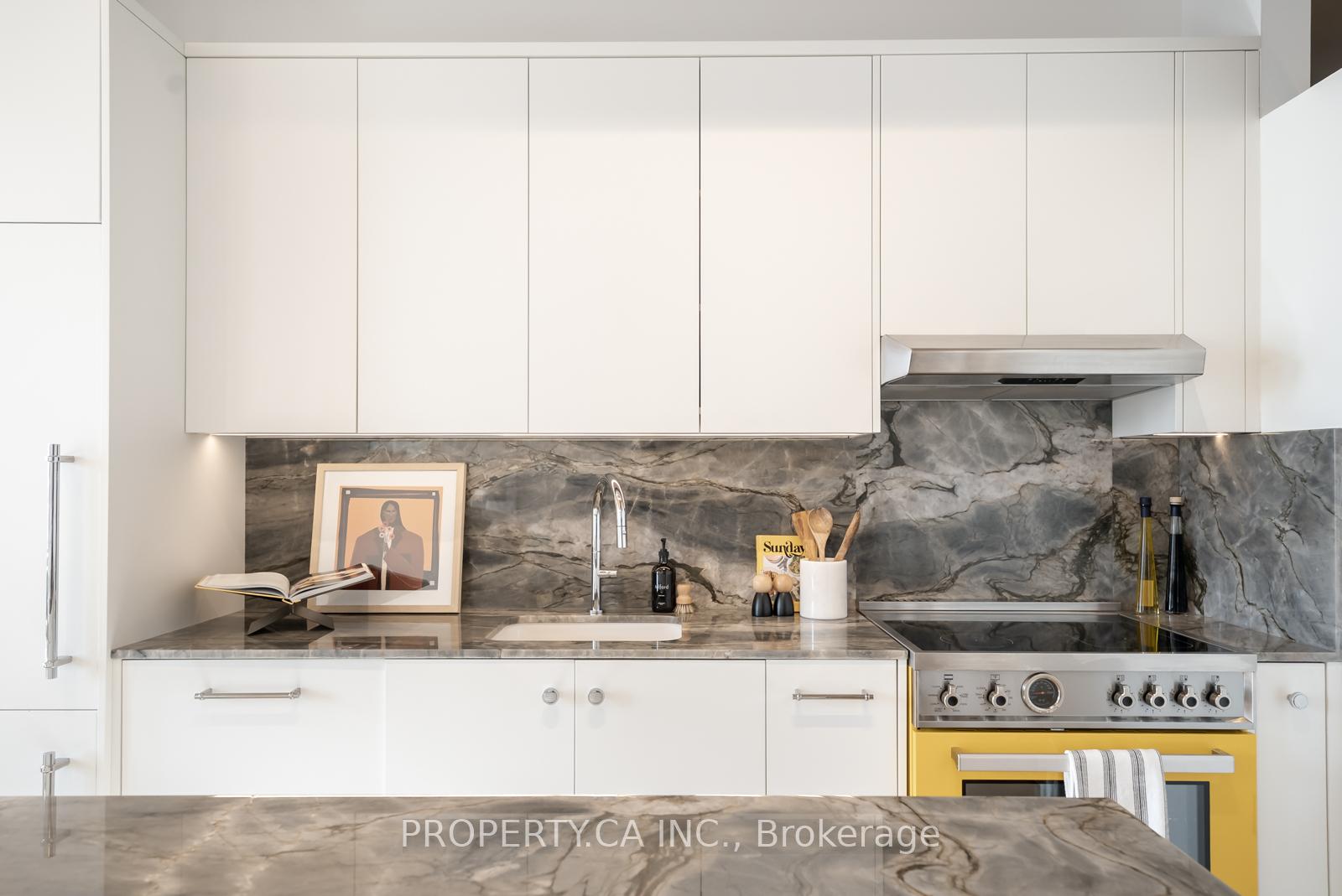 993 Queen Street W 409