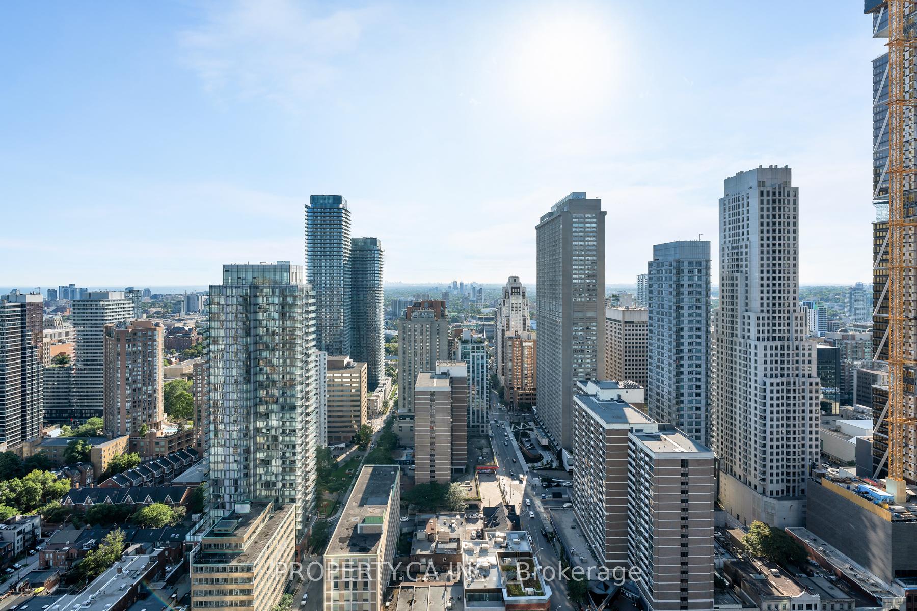 33 Charles Street E 3606