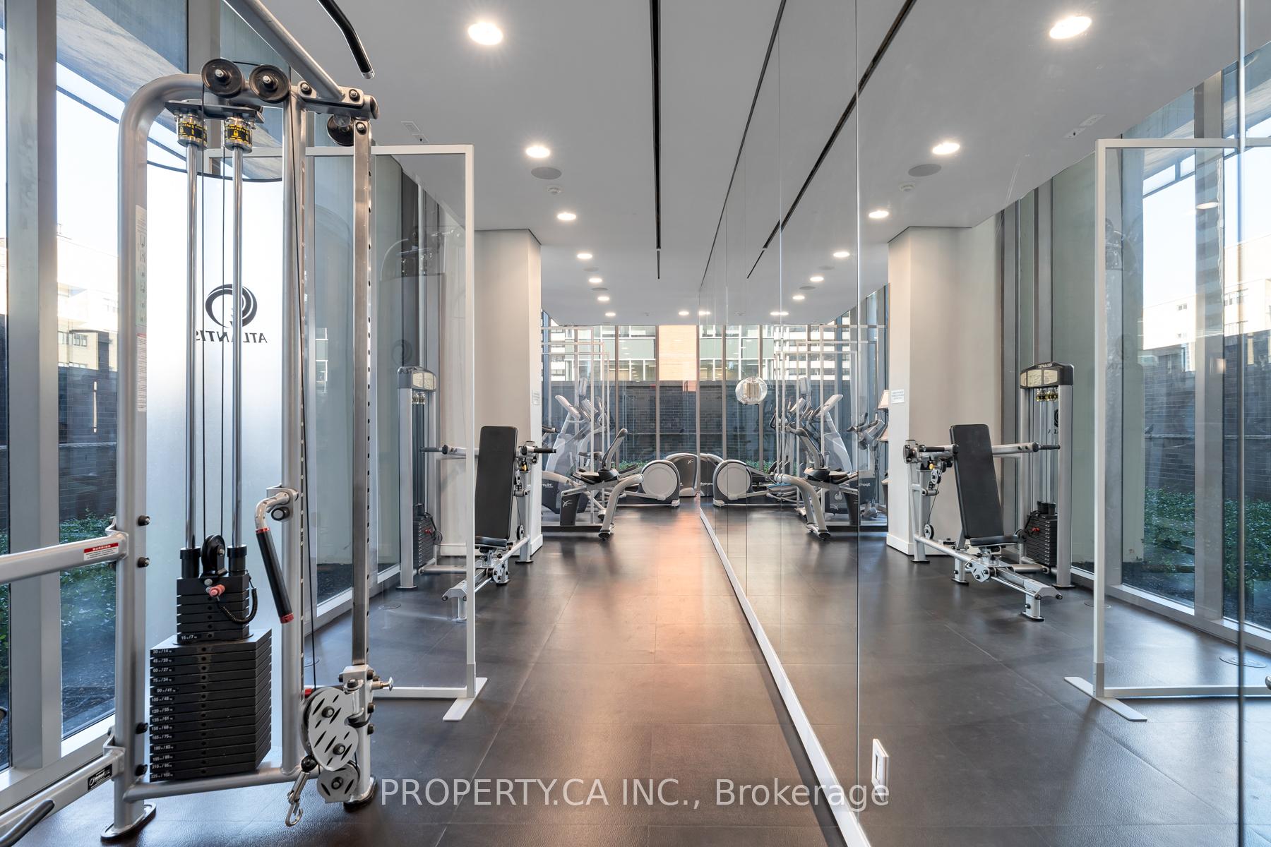 33 Charles Street E 3606