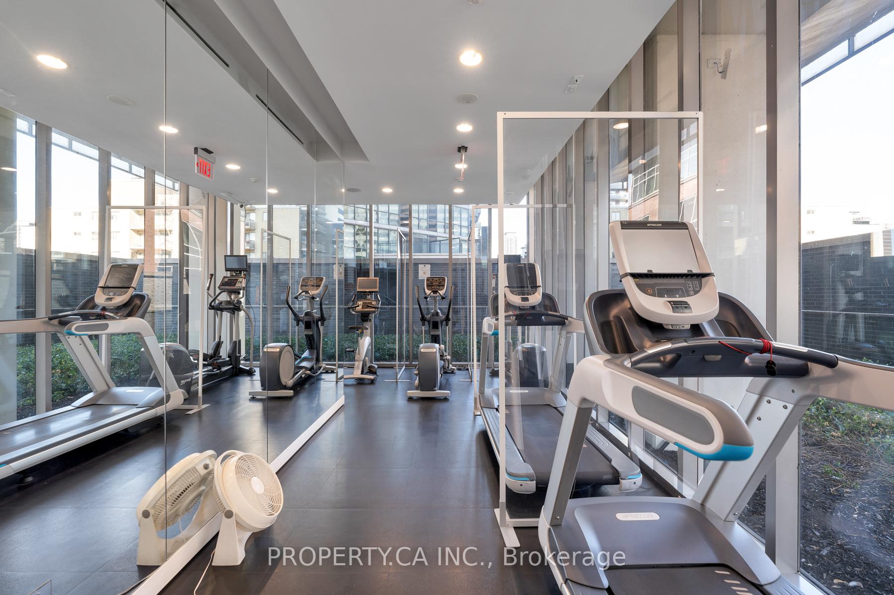 33 Charles Street E 3606