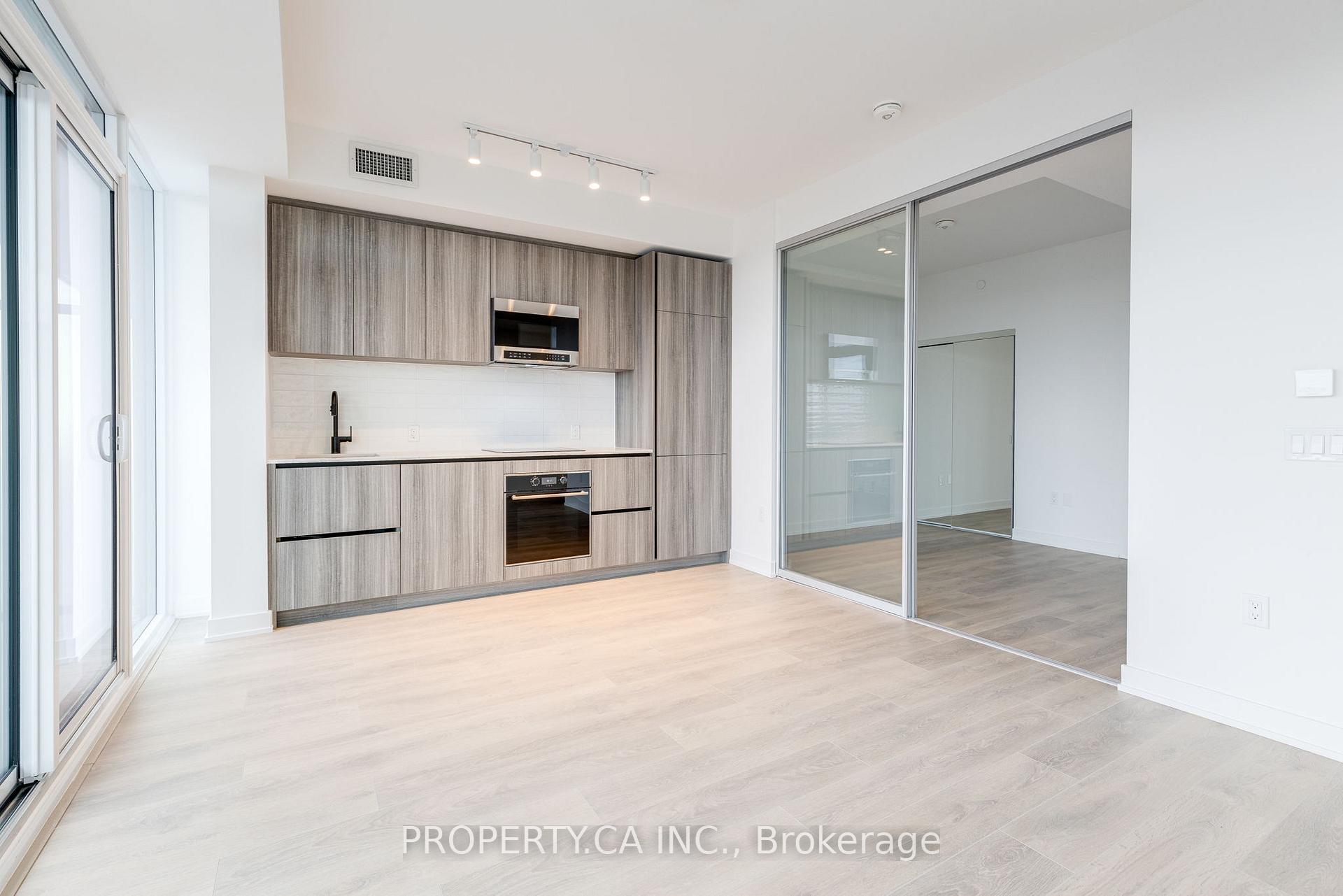 127 Broadway Avenue 2011