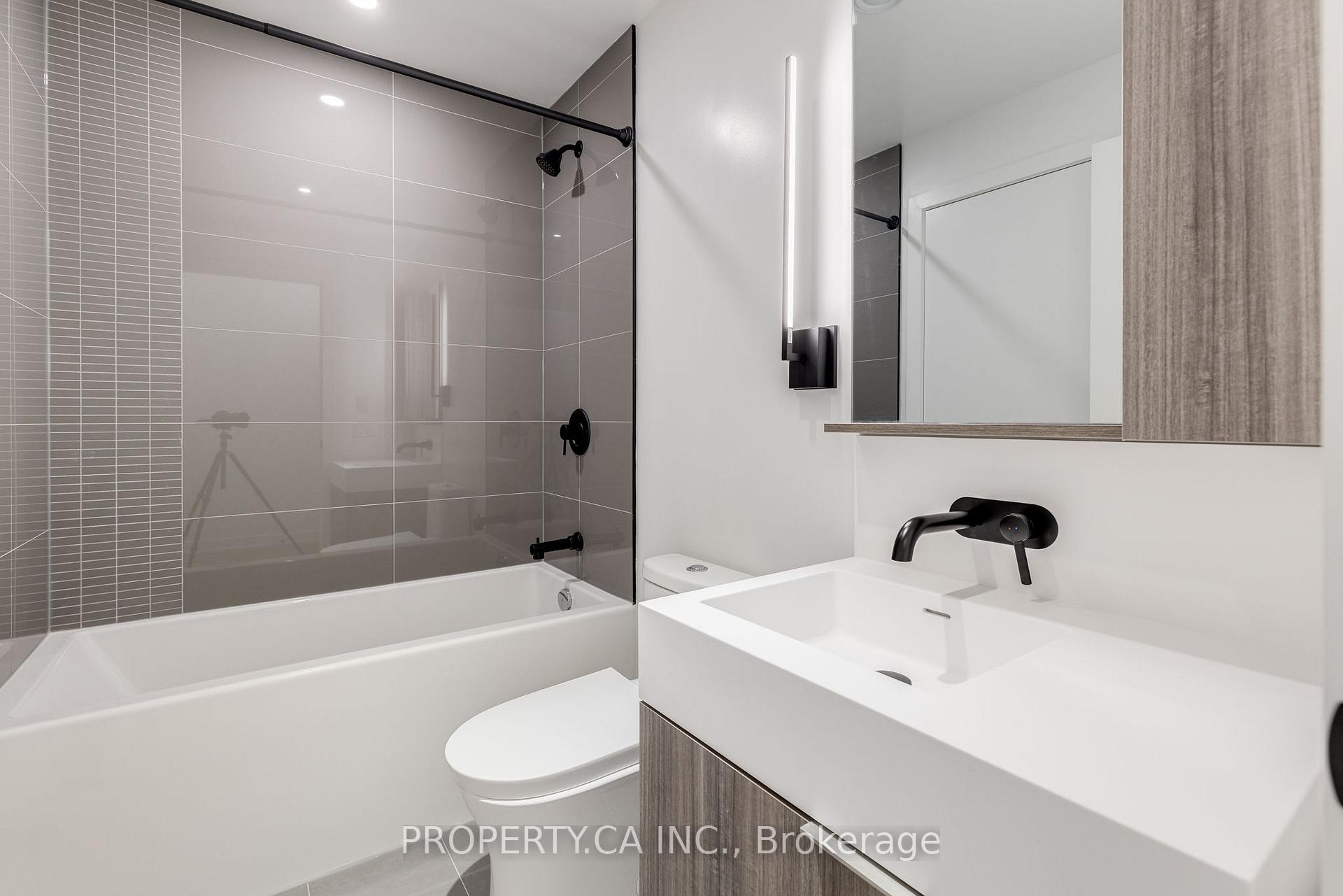 127 Broadway Avenue 2011