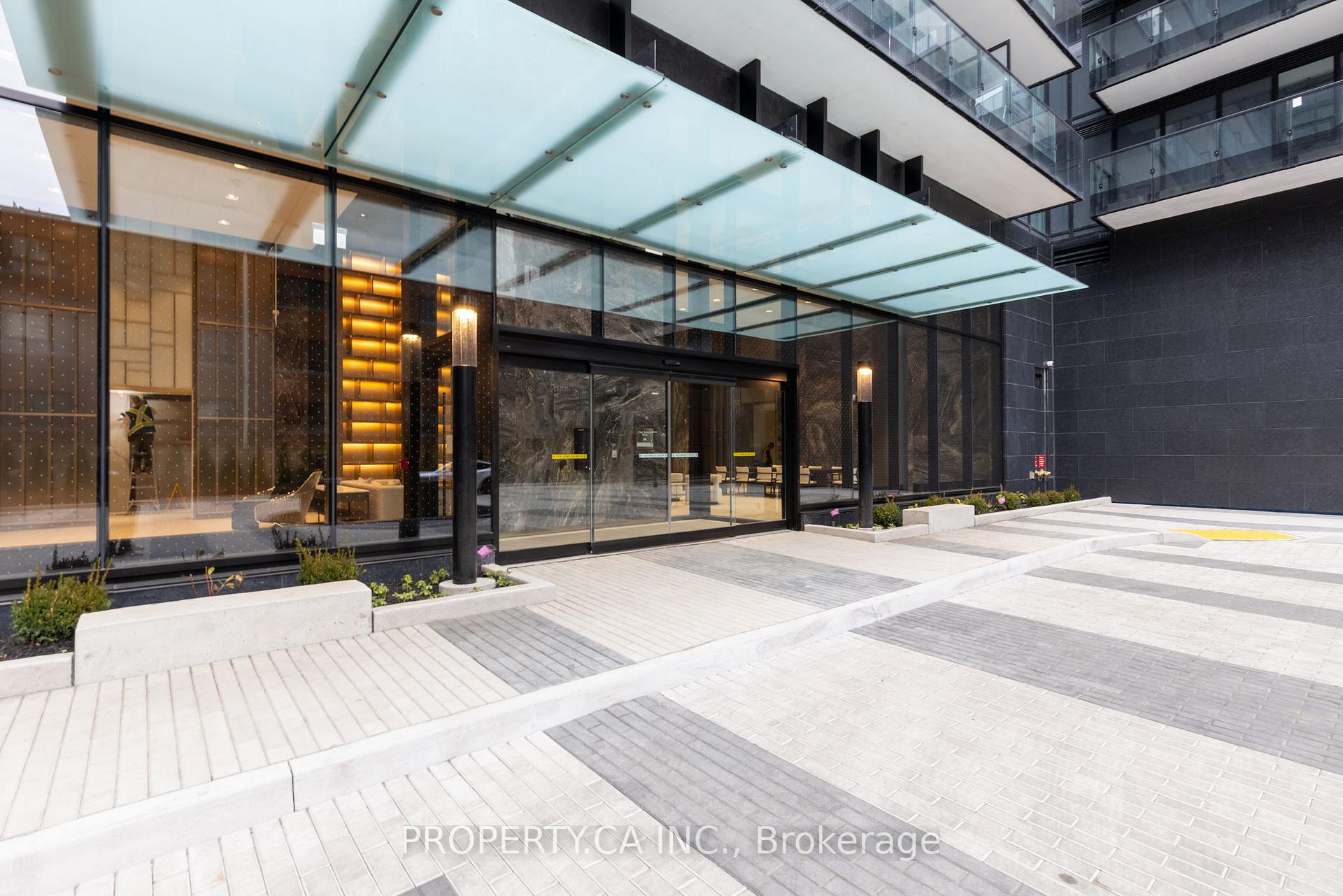 127 Broadway Avenue 2011