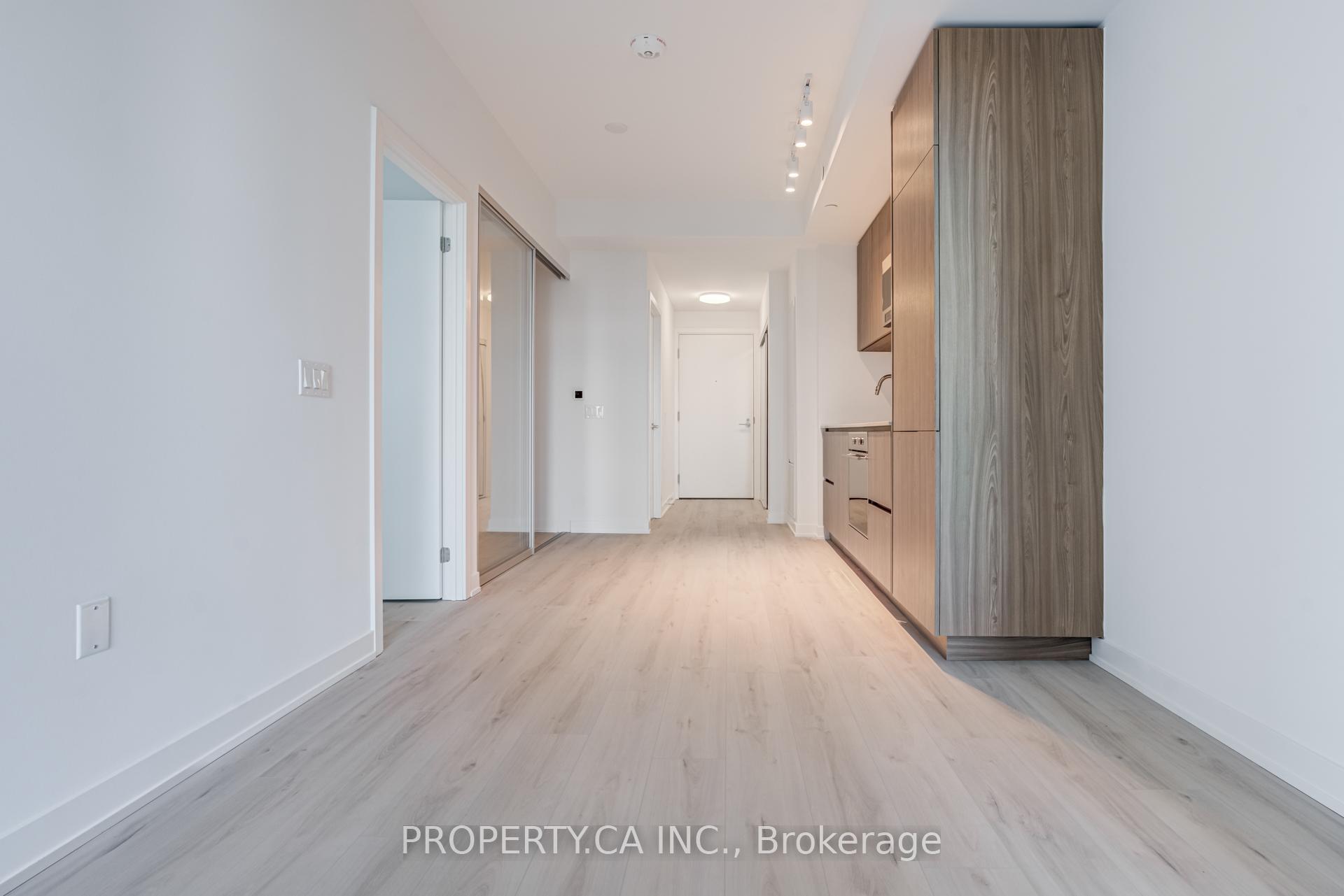 110 Broadway Avenue 2404S