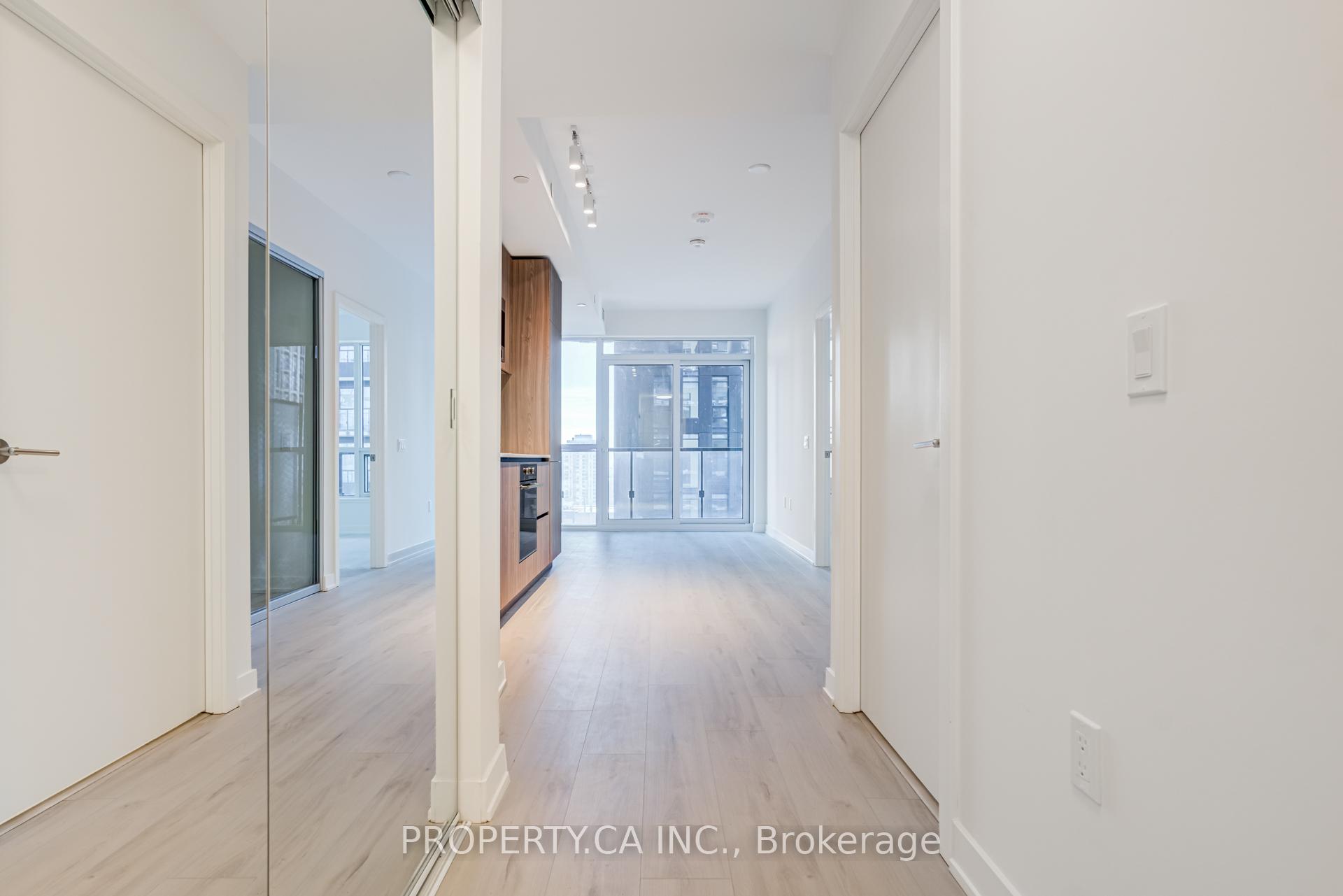 110 Broadway Avenue 2404S