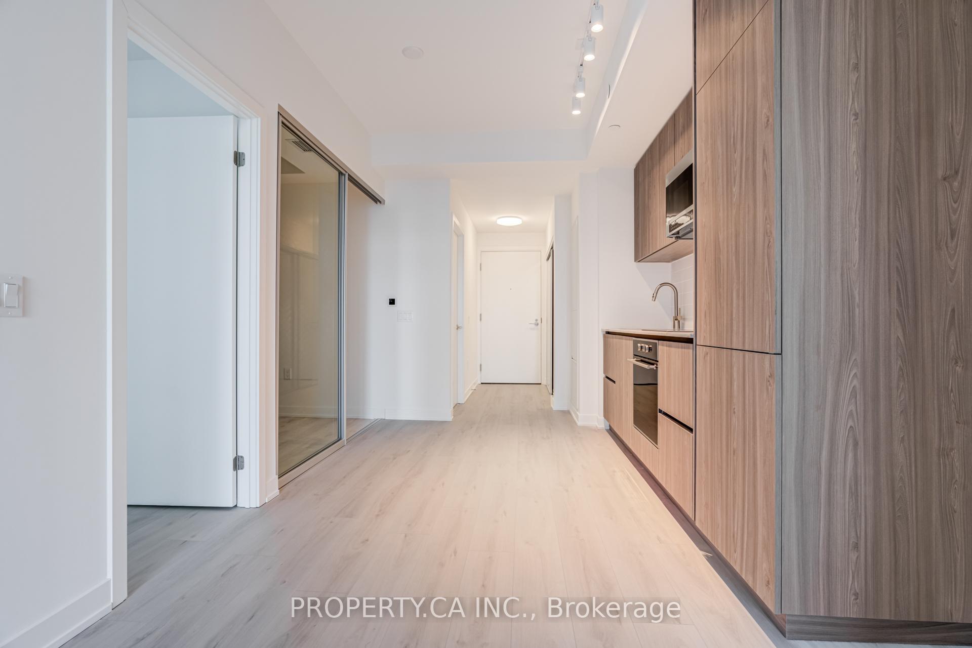 110 Broadway Avenue 2404S