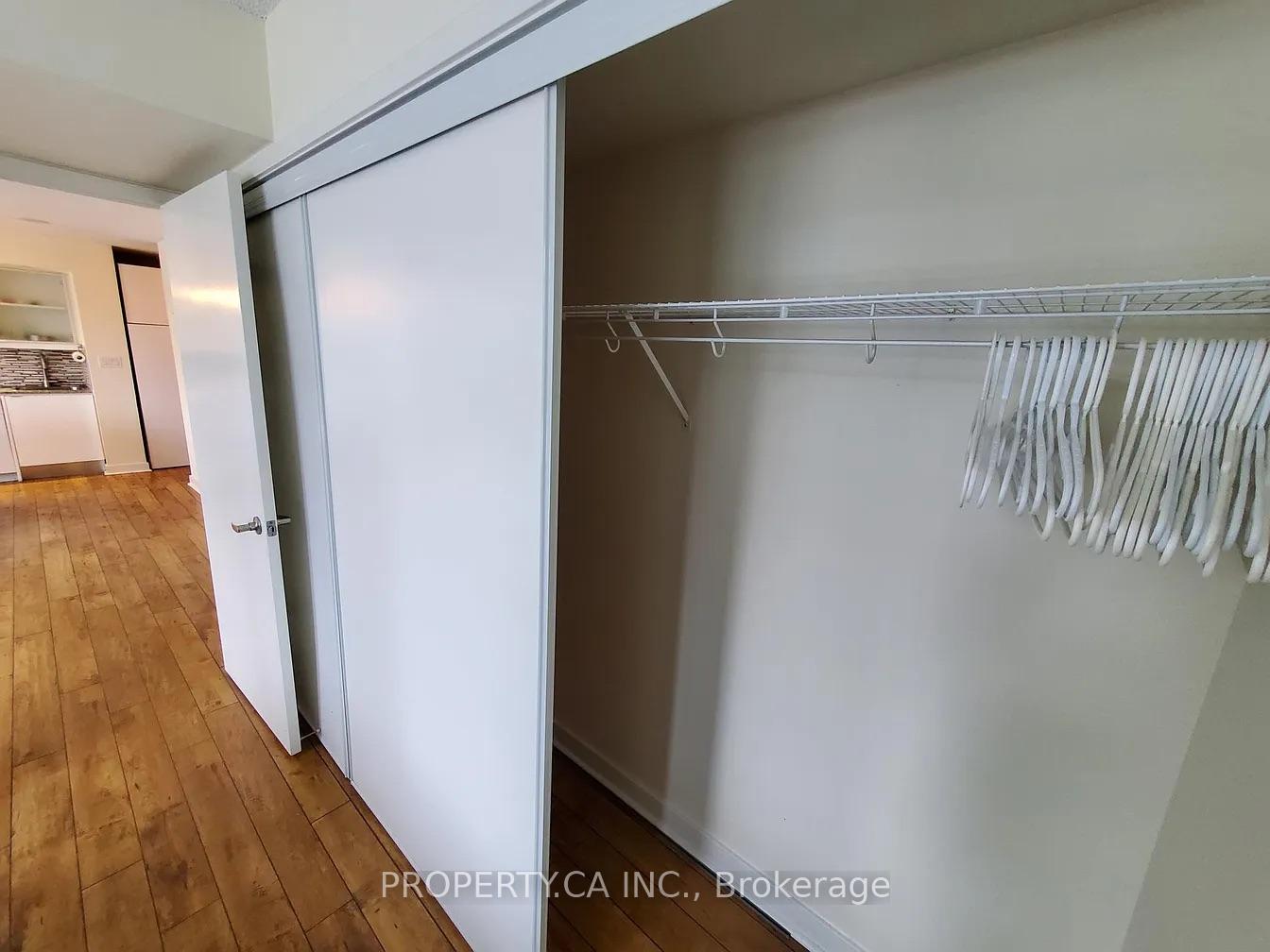 25 Telegram Mews 515