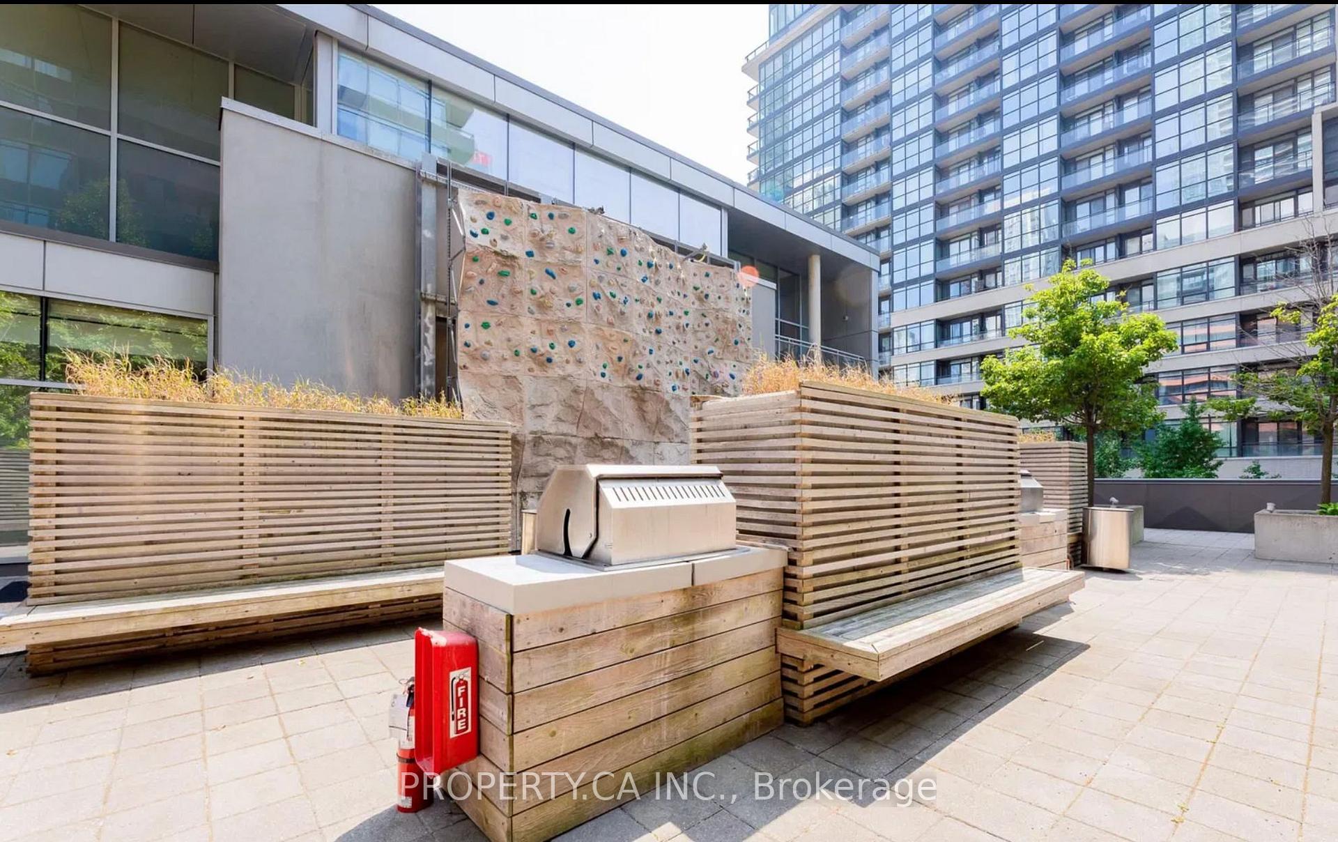 25 Telegram Mews 515