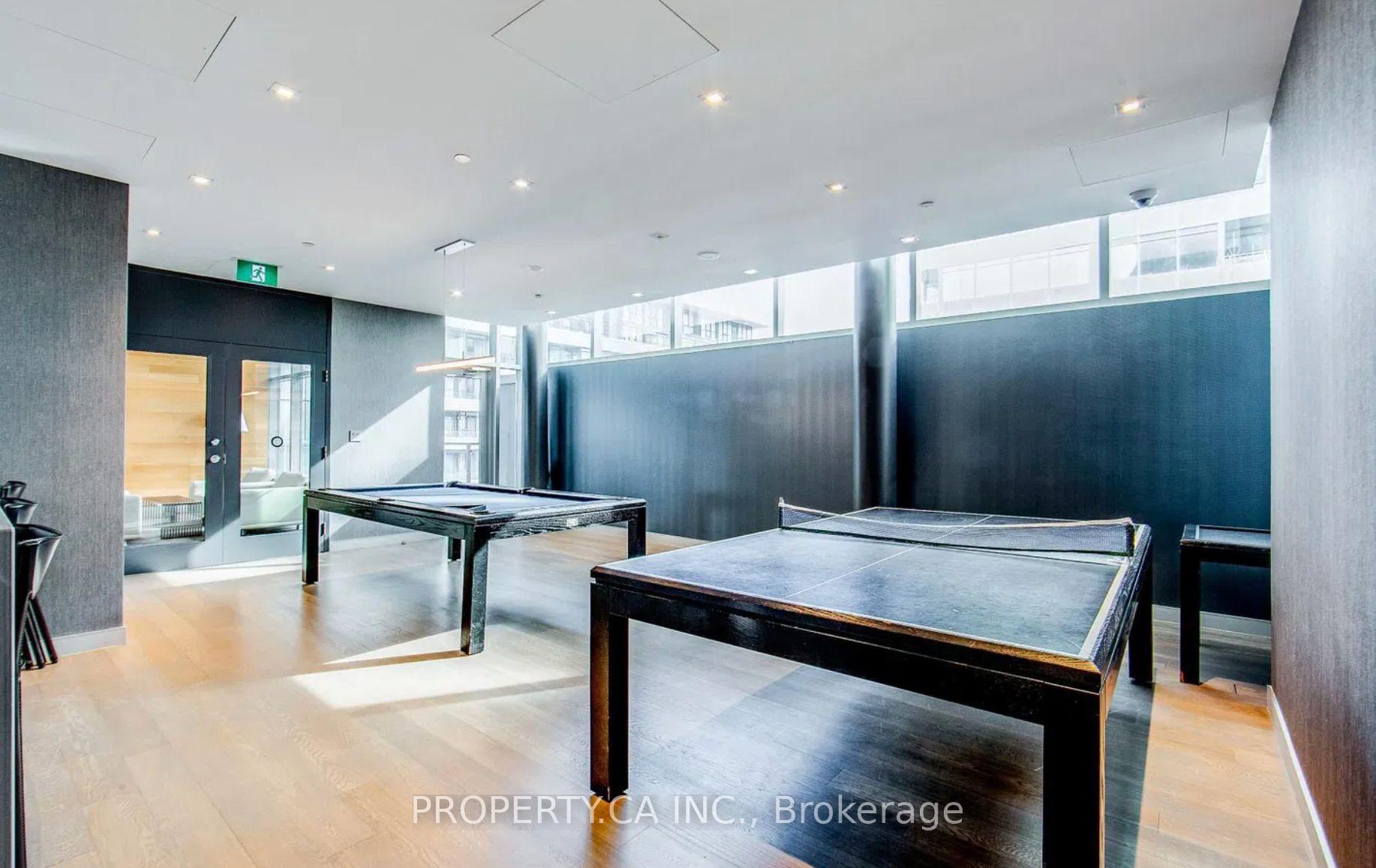 25 Telegram Mews 515