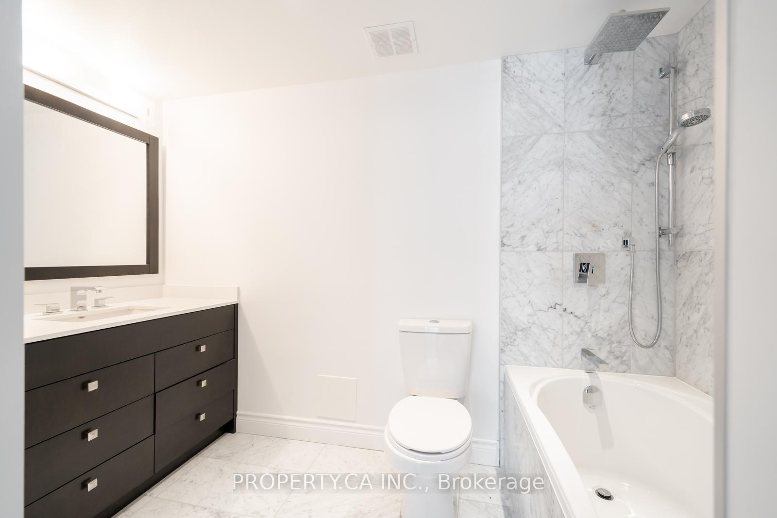 33 Harbour Square 2804