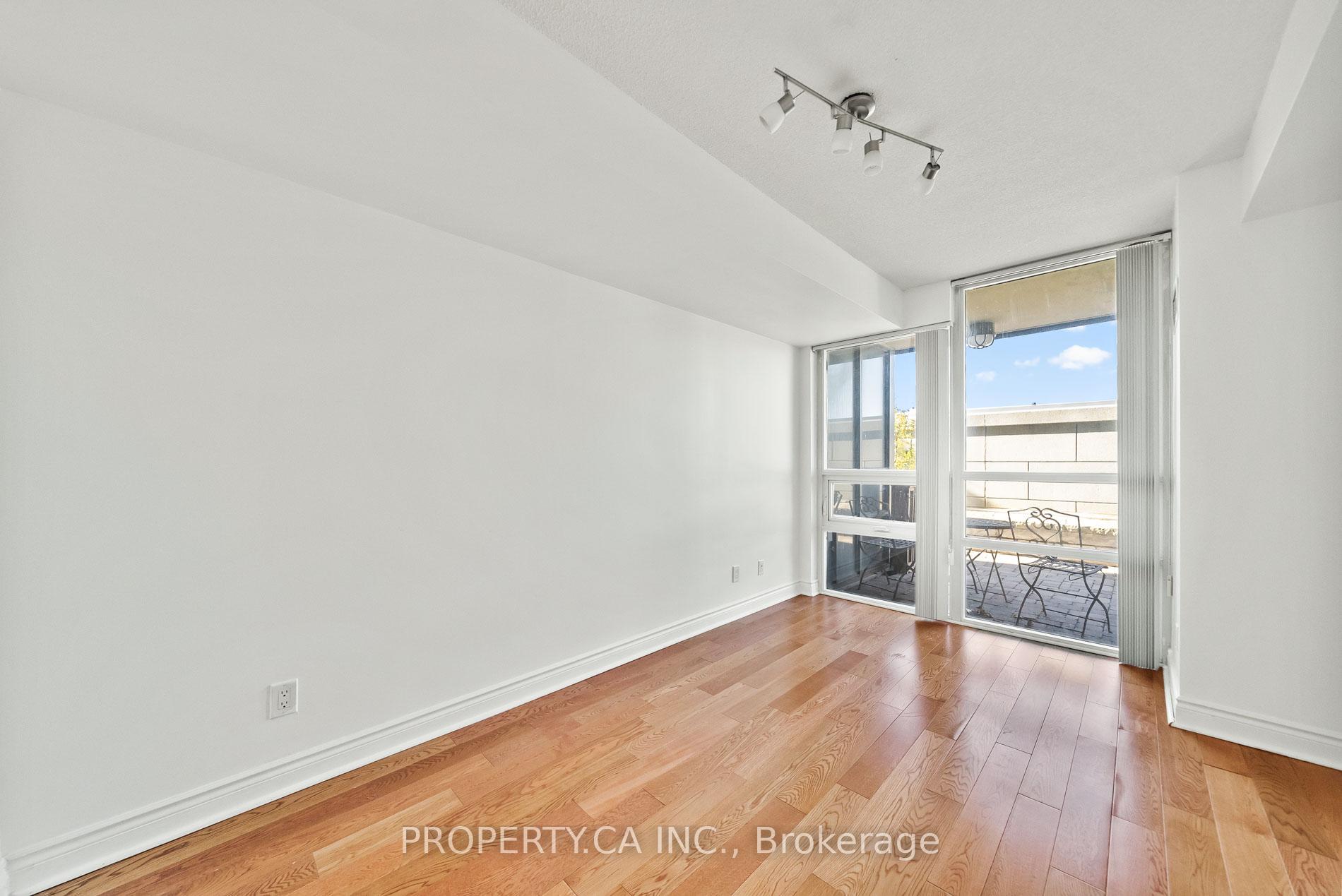 15 Greenview Avenue 309