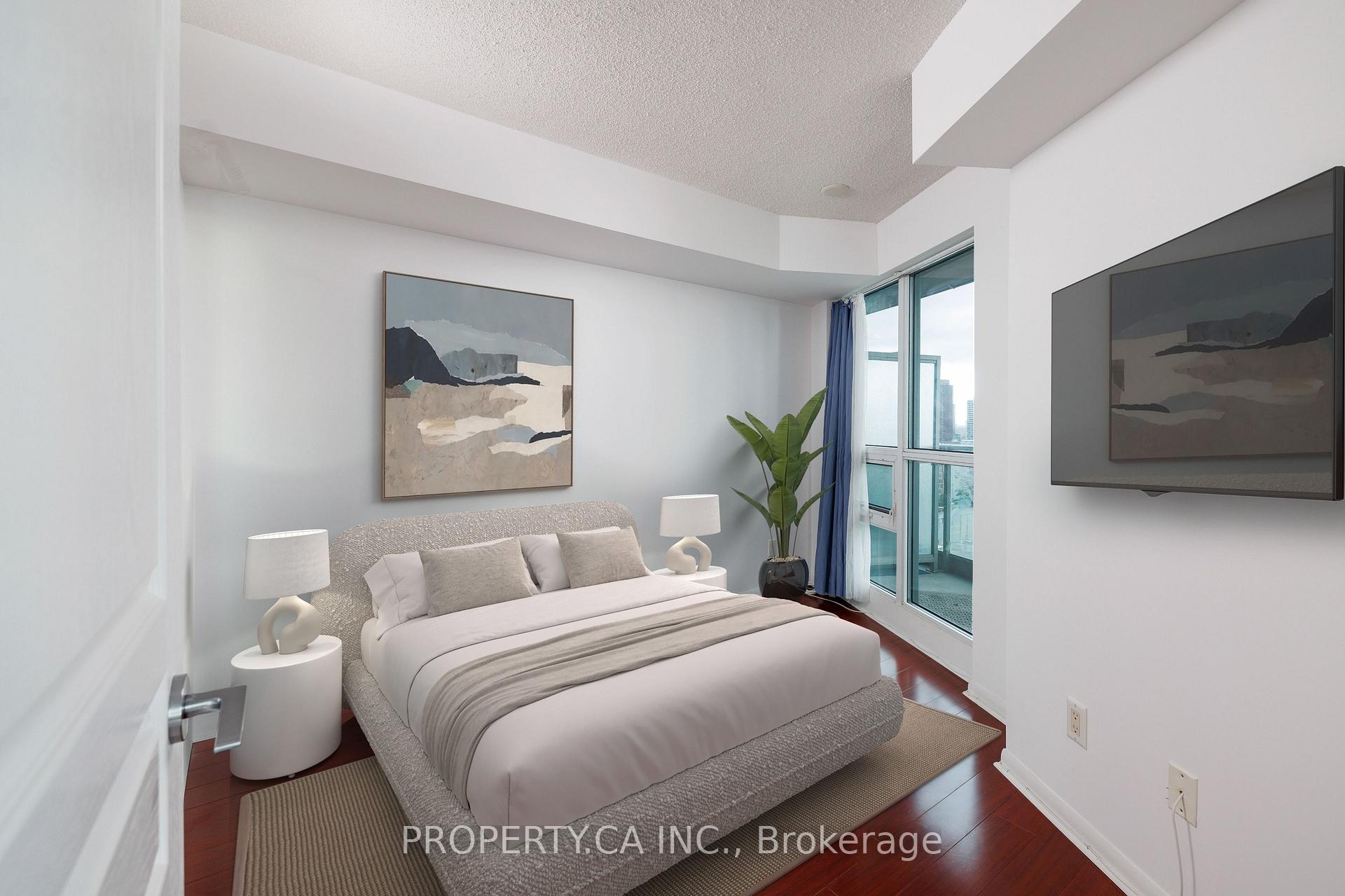 18 Yonge Street 2011