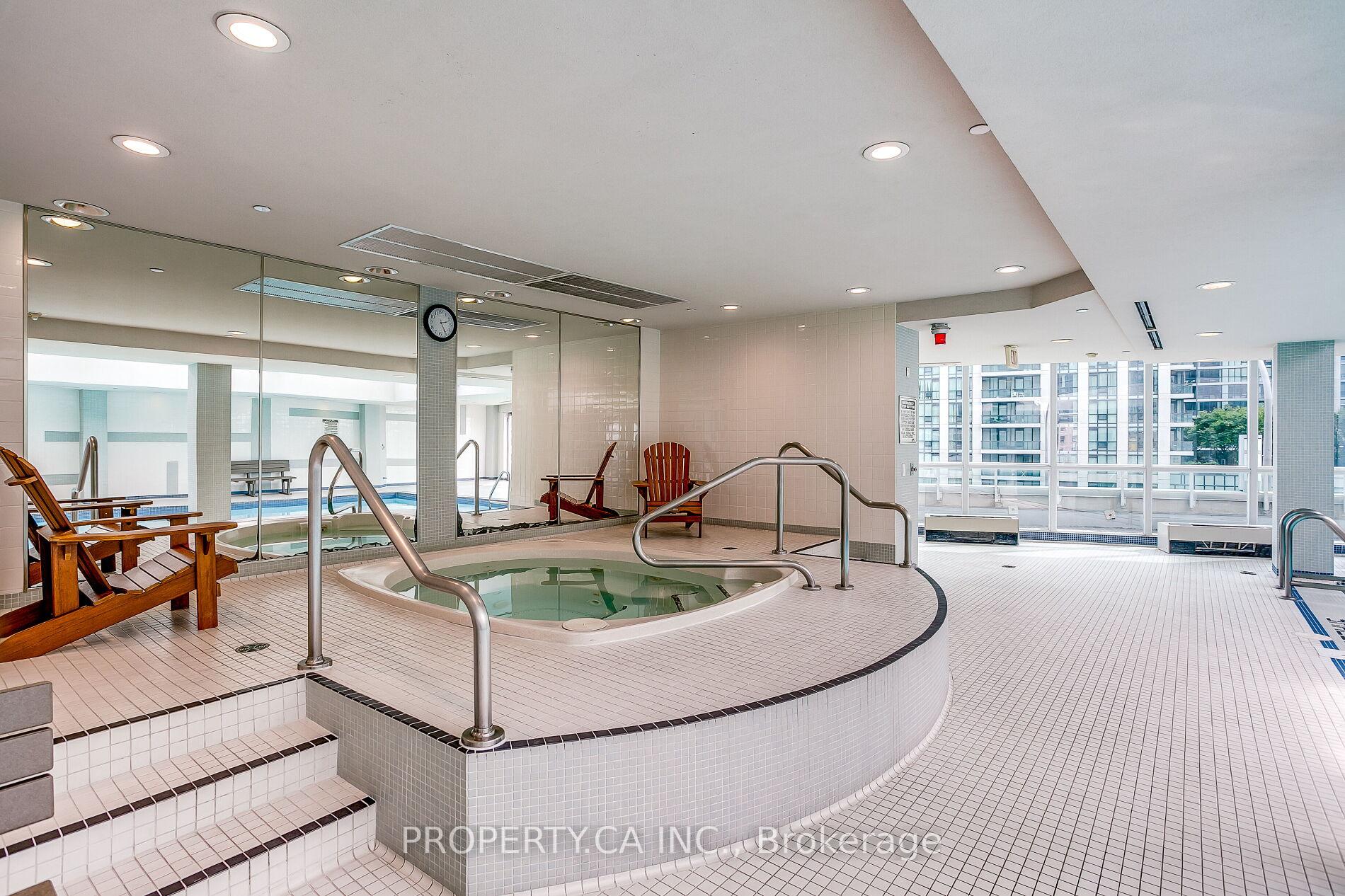 18 Yonge Street 2011