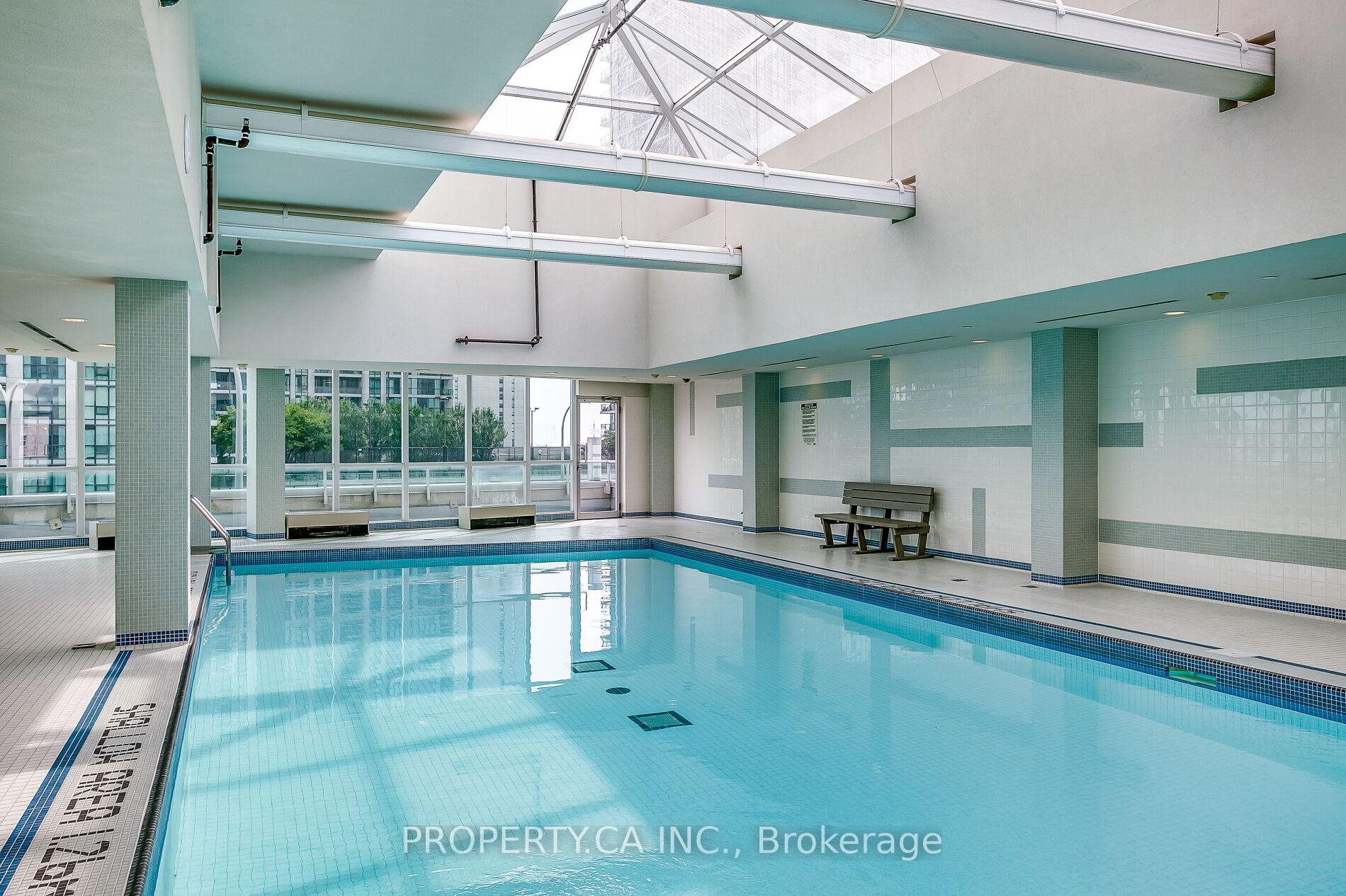 18 Yonge Street 2011