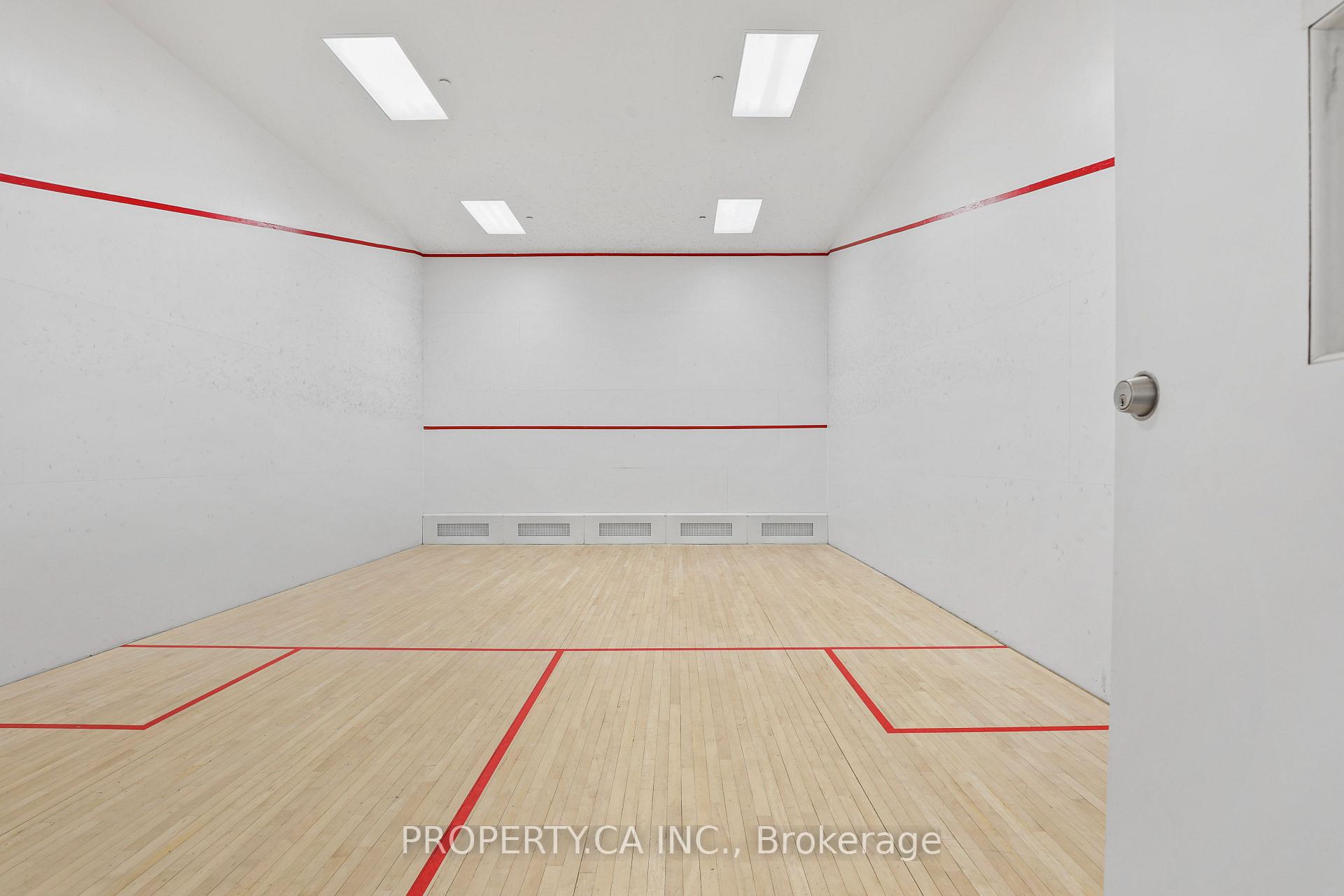 1001 Bay Street 1410