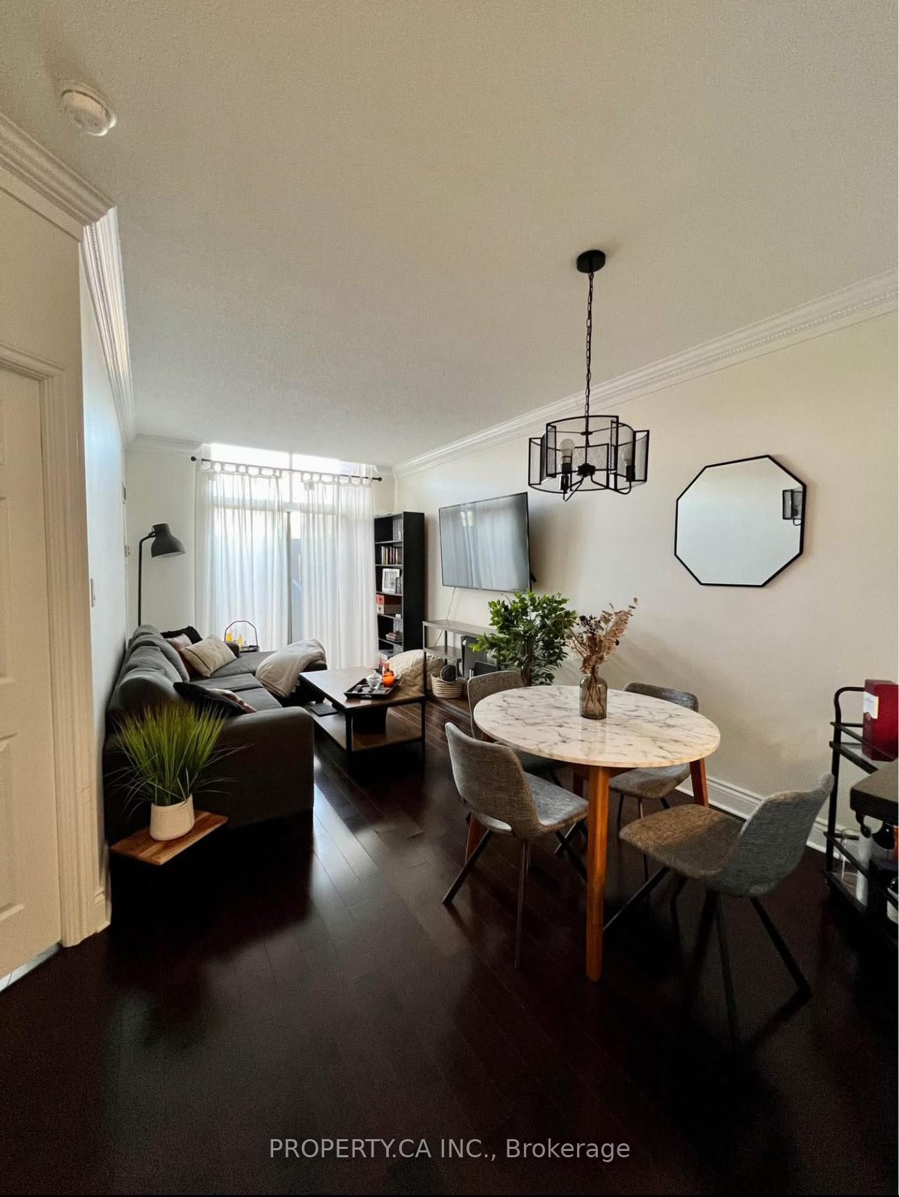 1700 Eglinton Avenue E 102