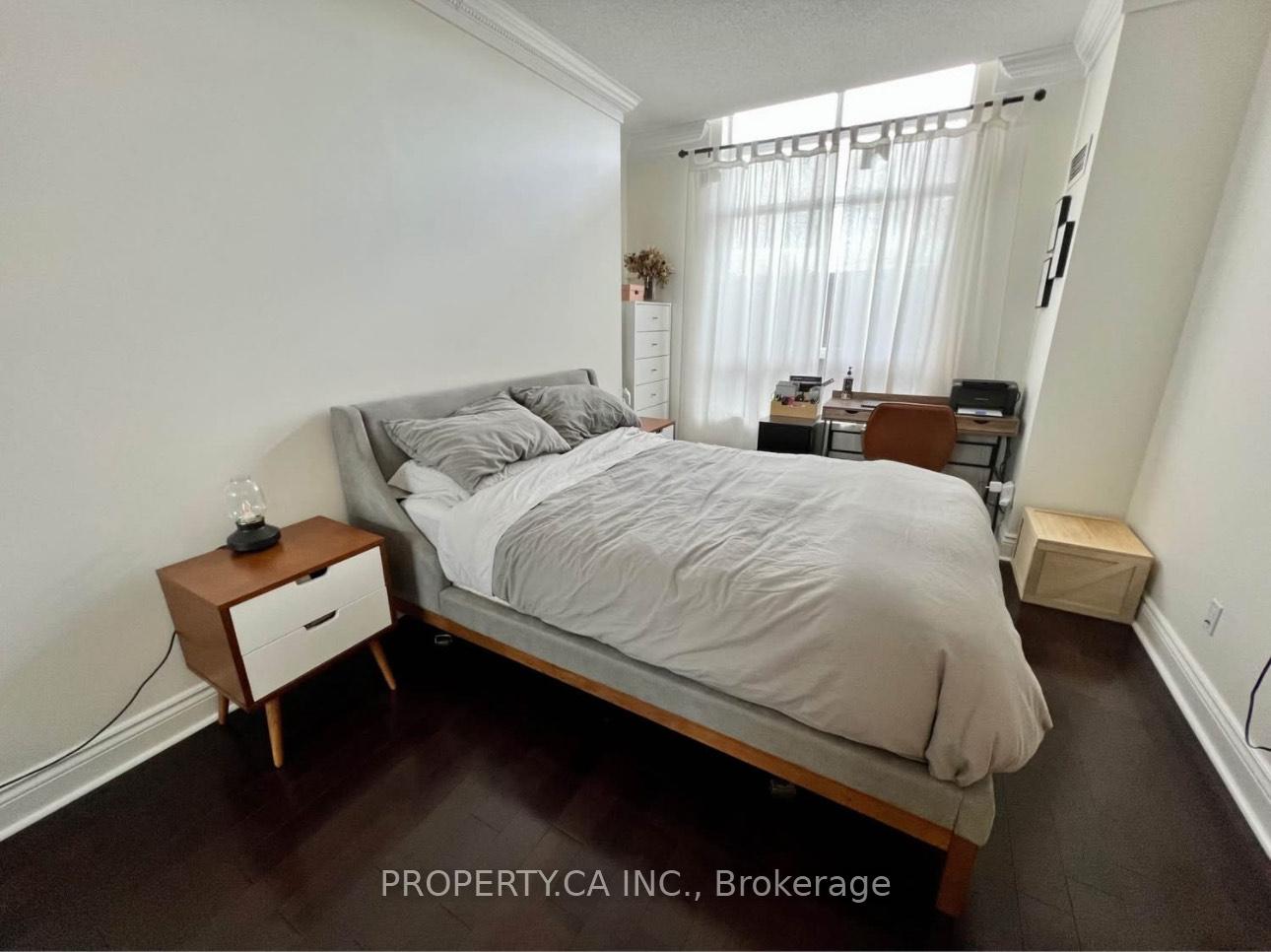 1700 Eglinton Avenue E 102