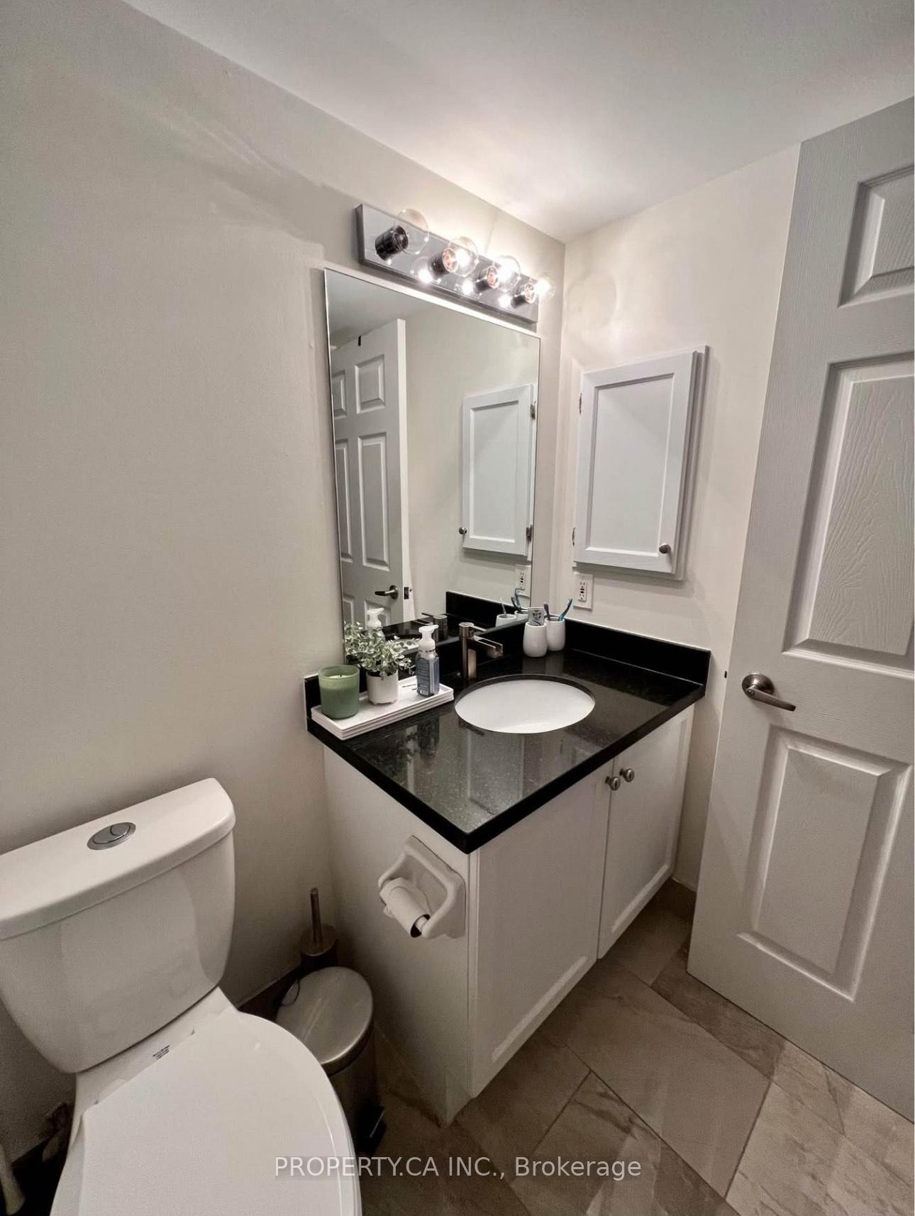 1700 Eglinton Avenue E 102