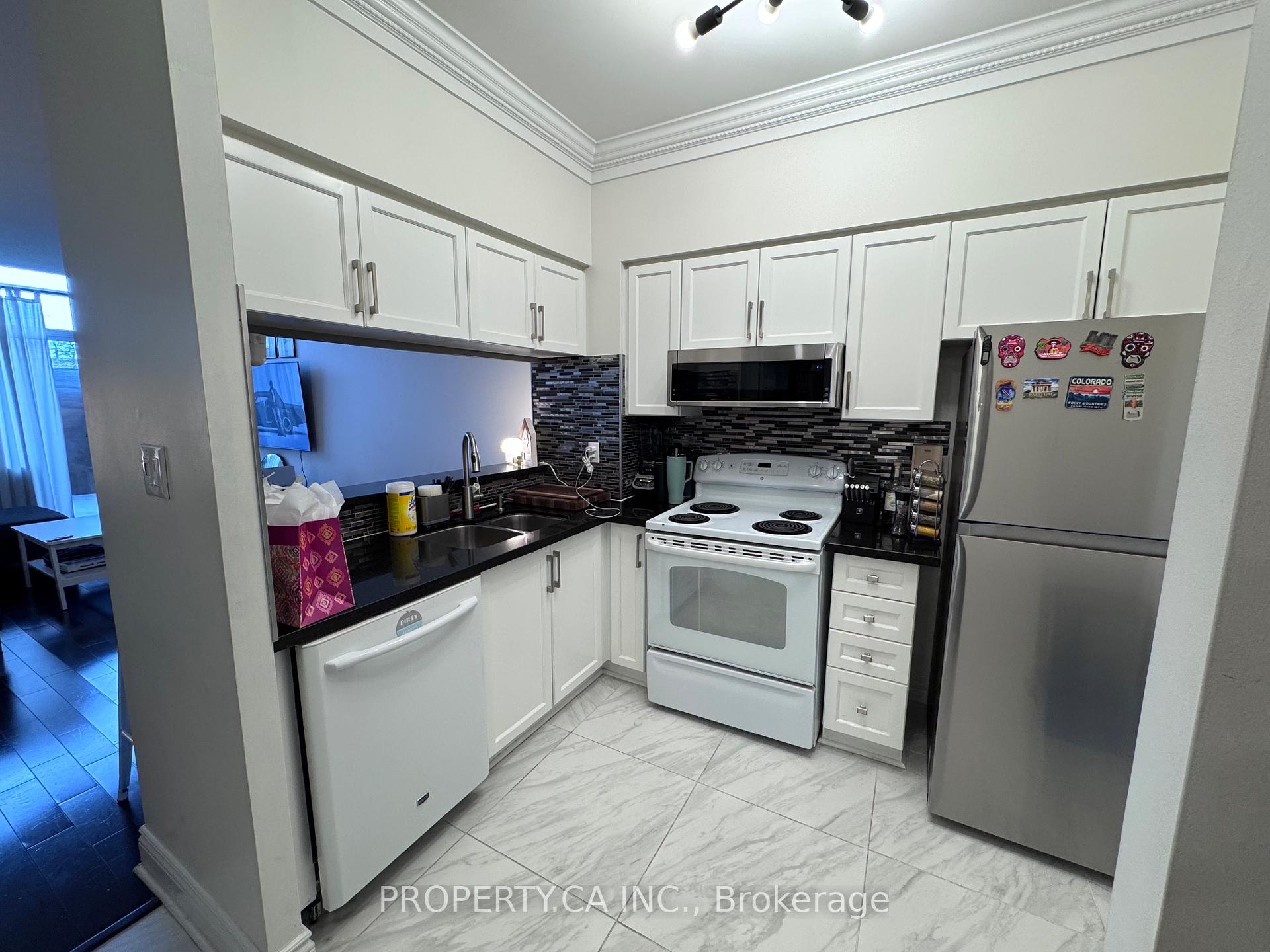 1700 Eglinton Avenue E 102