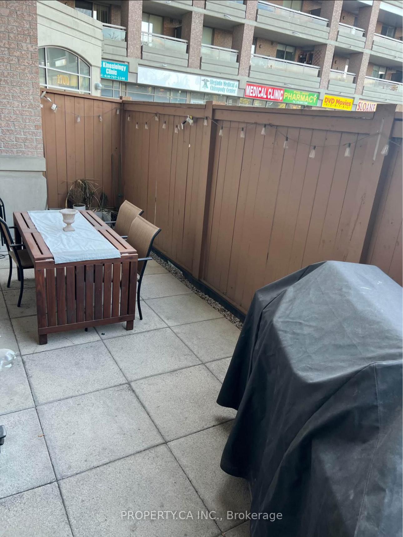 1700 Eglinton Avenue E 102