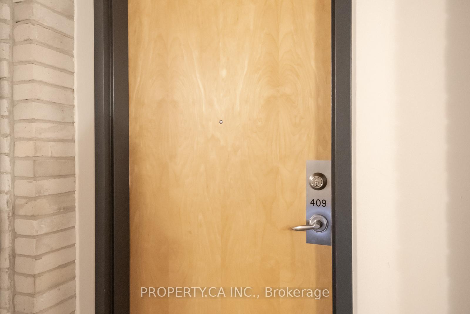 993 Queen Street W 409