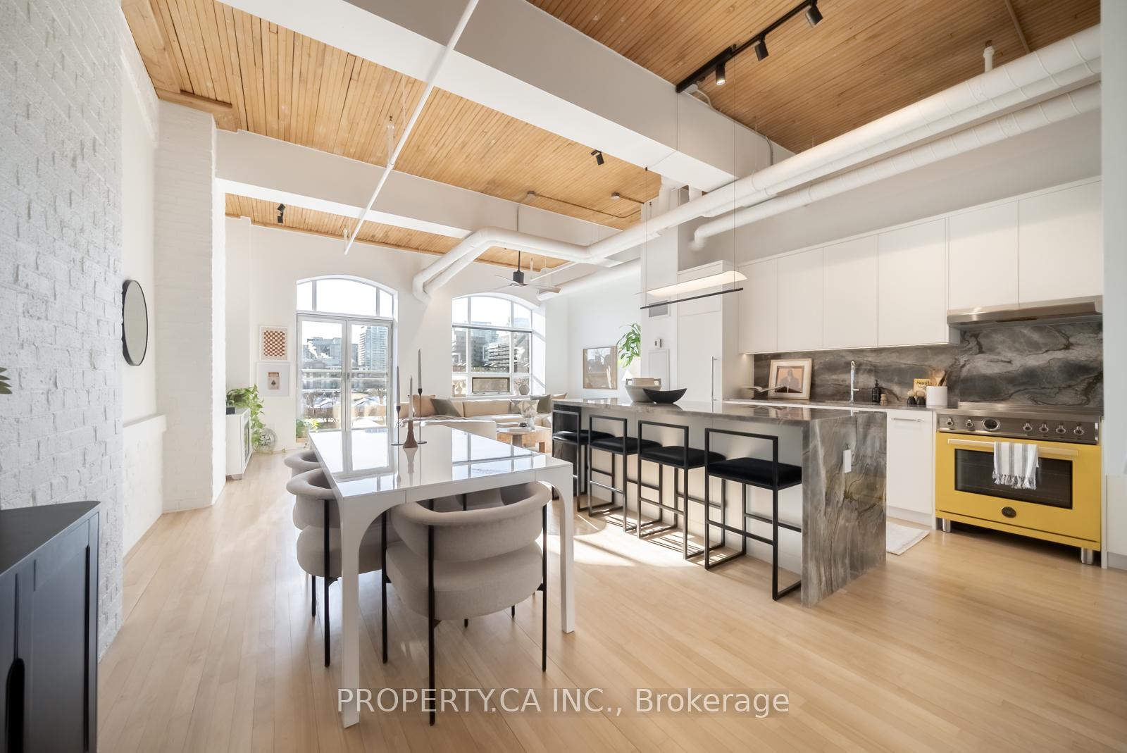 993 Queen Street W 409