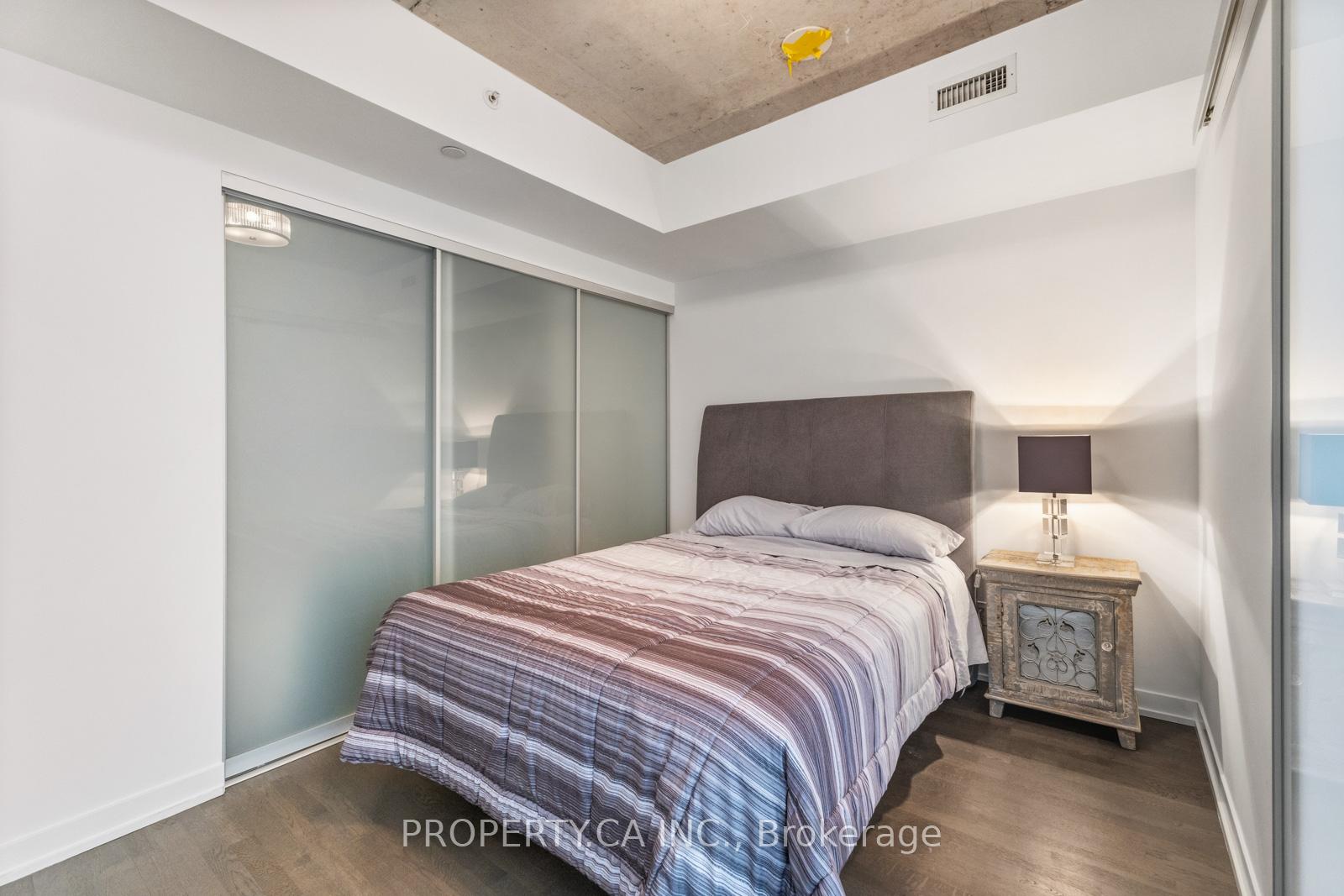 560 King Street W 623