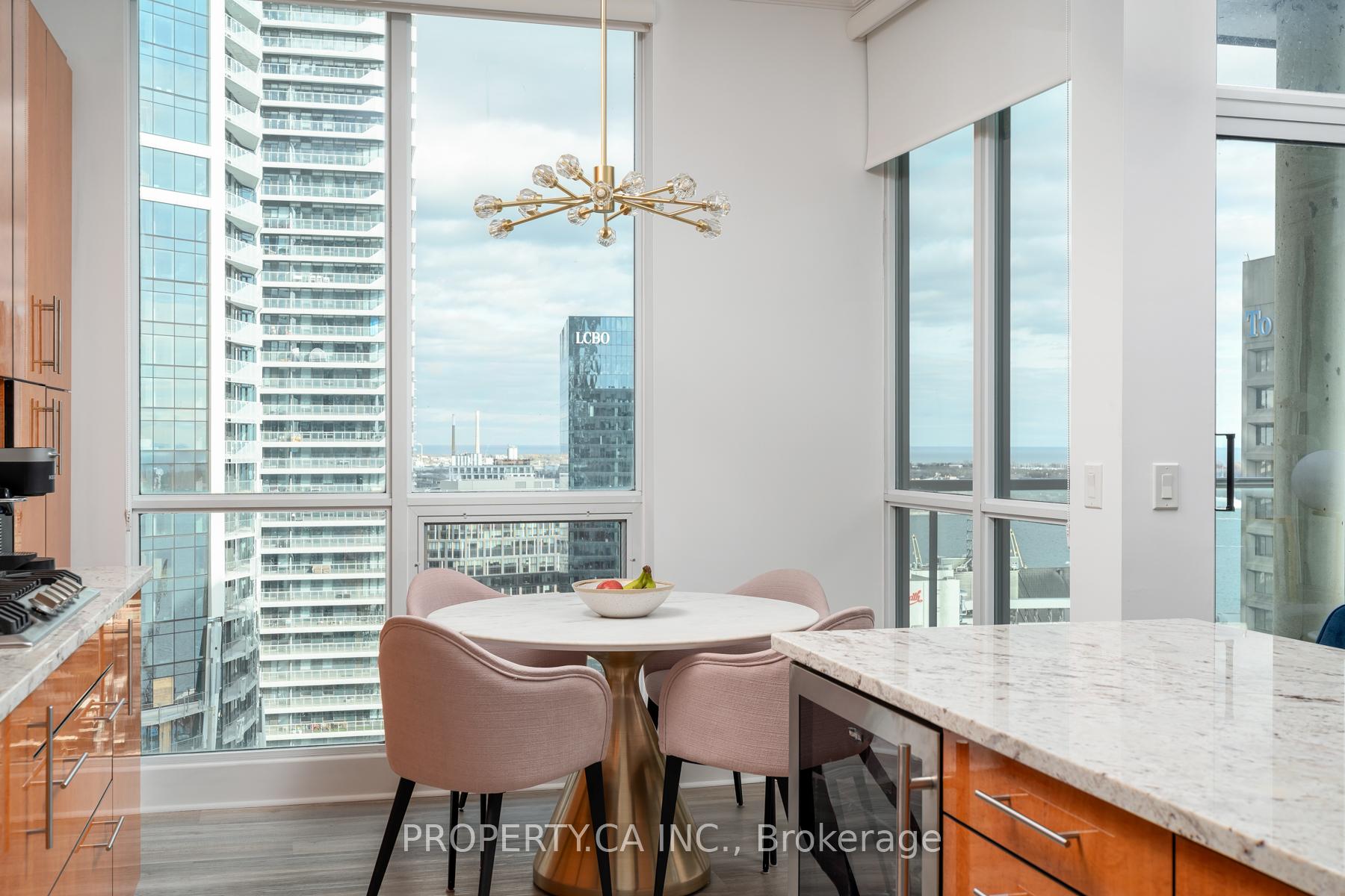 12 Yonge Street 2903