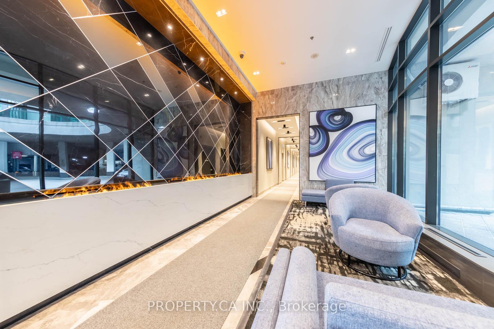 12 Yonge Street 2903