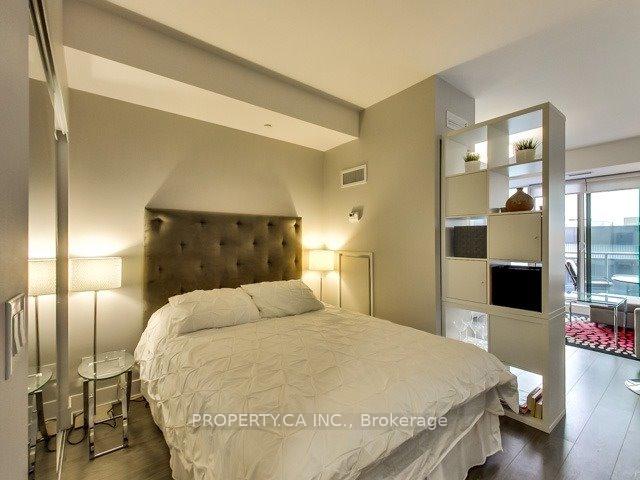 508 Wellington Street W 405