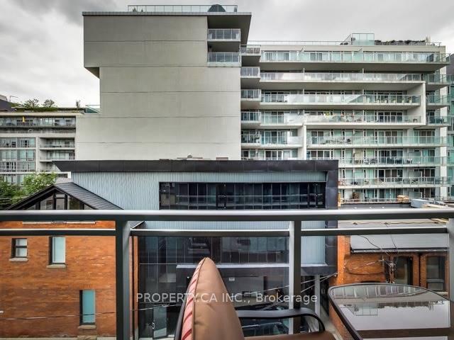 508 Wellington Street W 405