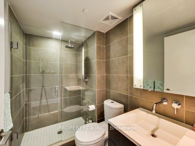 508 Wellington Street W 405