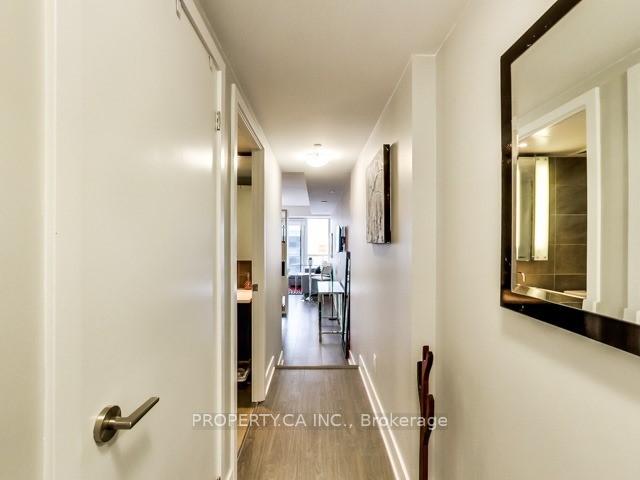 508 Wellington Street W 405