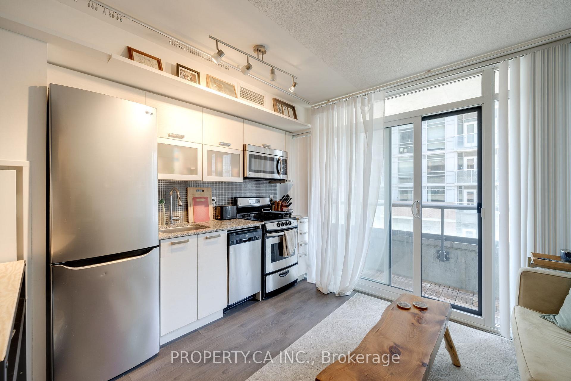 36 Lisgar Street 730W