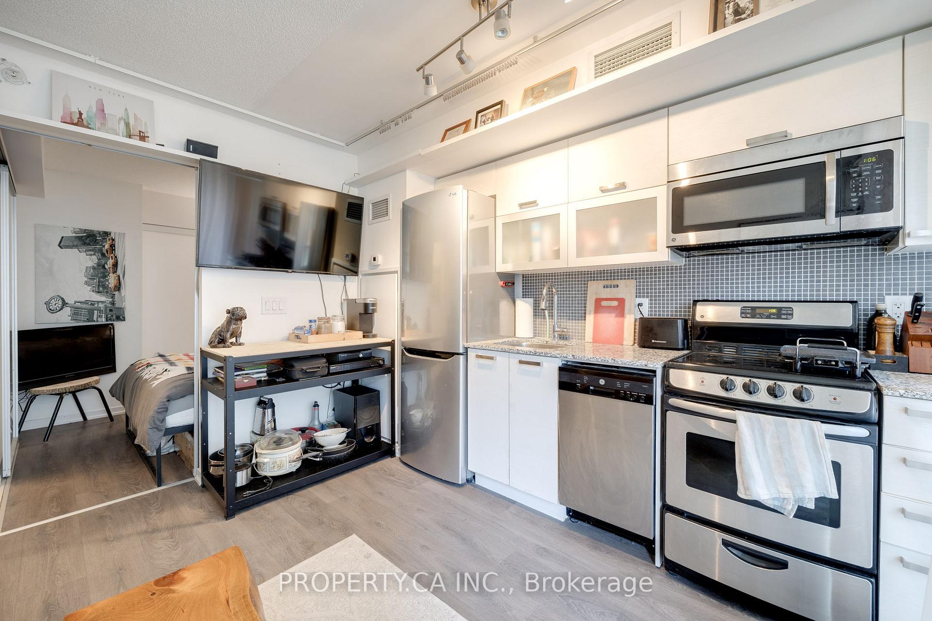 36 Lisgar Street 730W