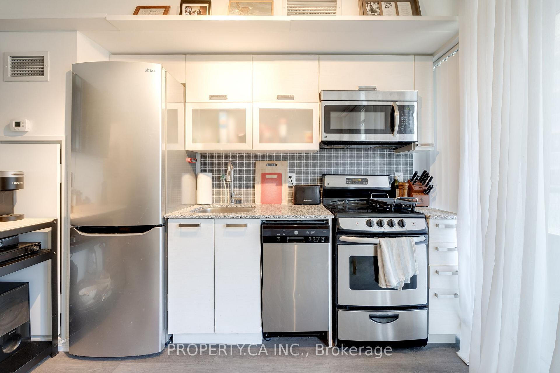 36 Lisgar Street 730W