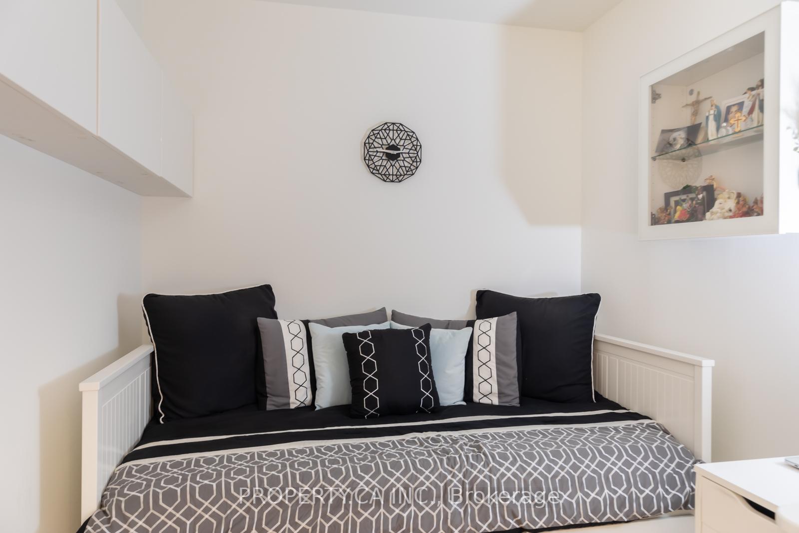 12 Bonnycastle Street 324