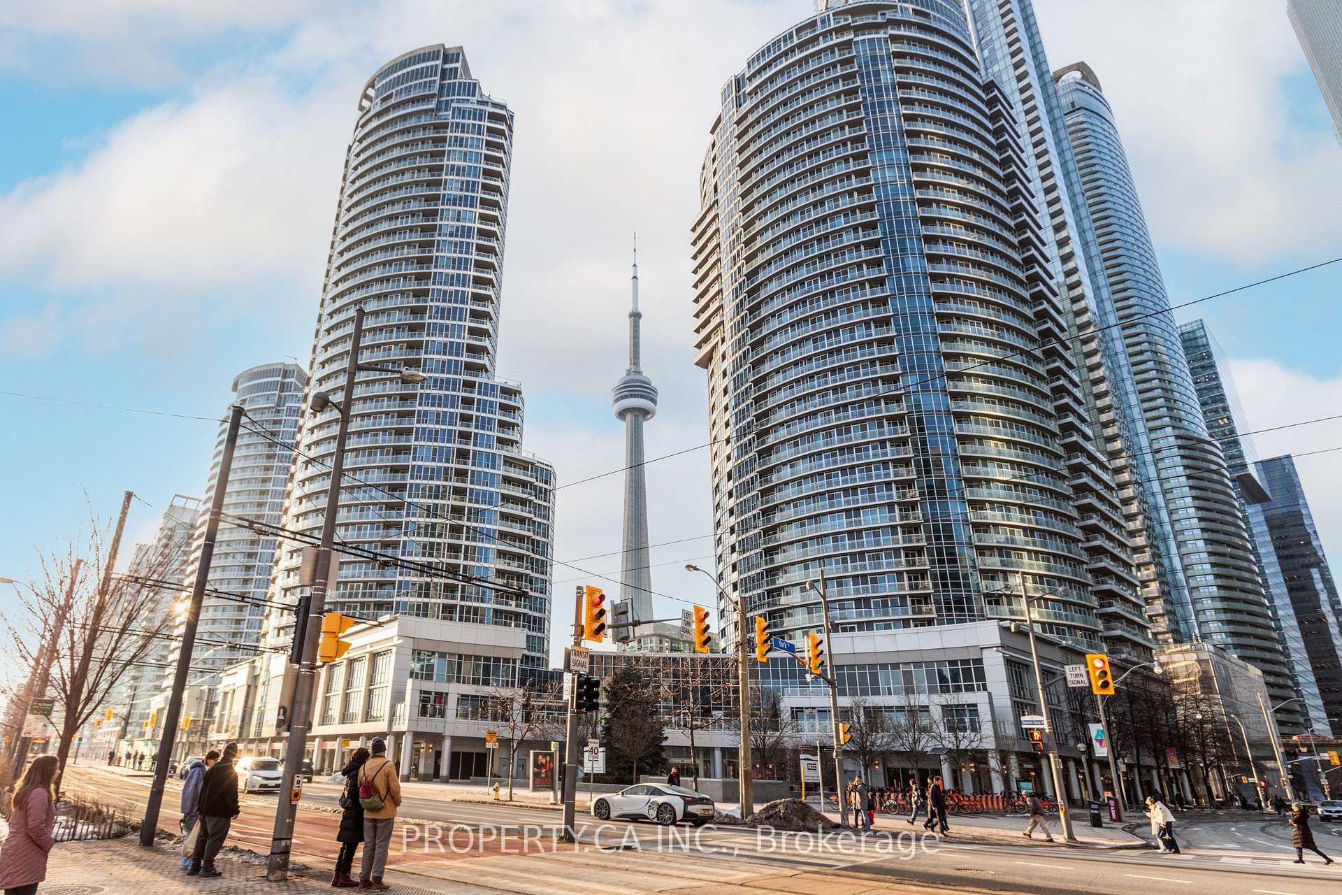 77 Harbour Square 2212