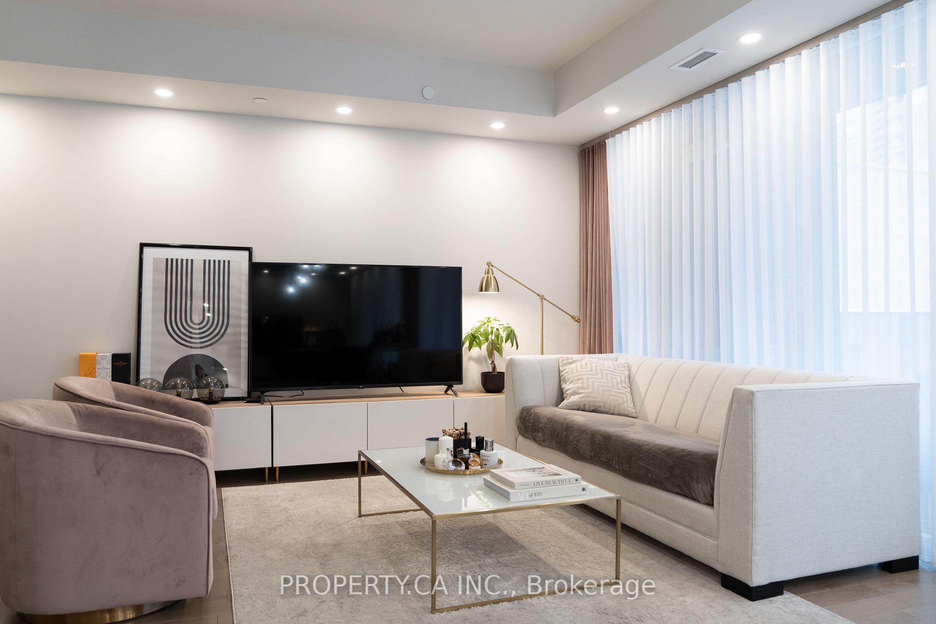 330 Richmond Street W 618