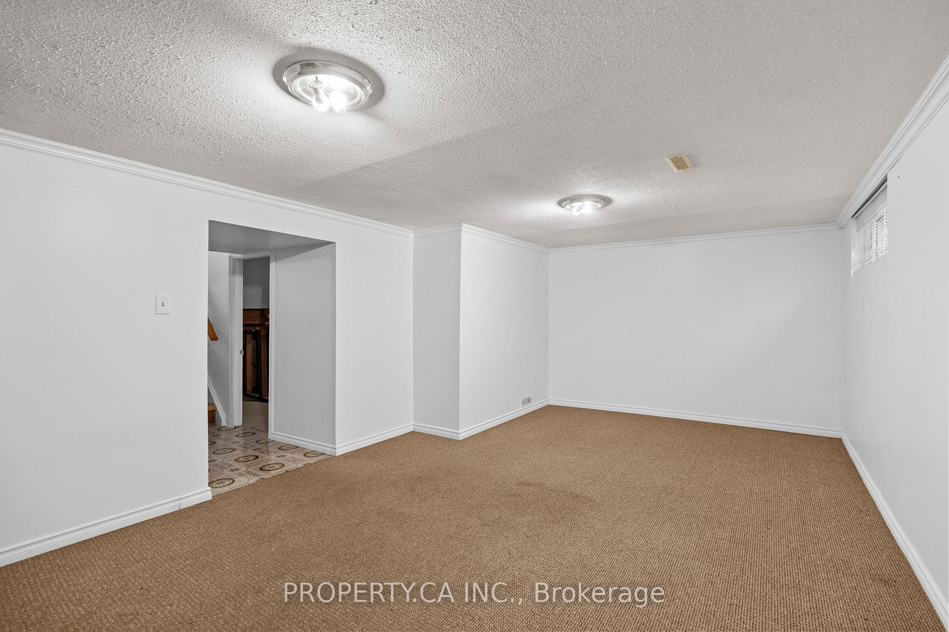48 Navaho Drive