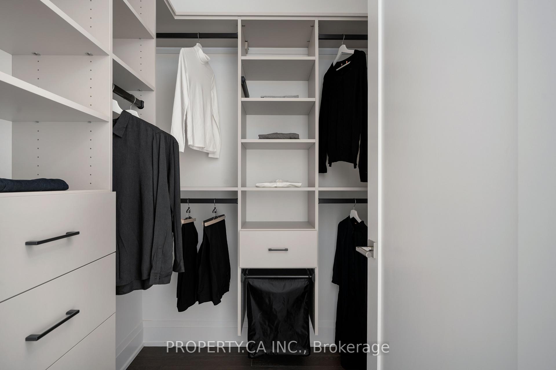 470 Front Street W 2305