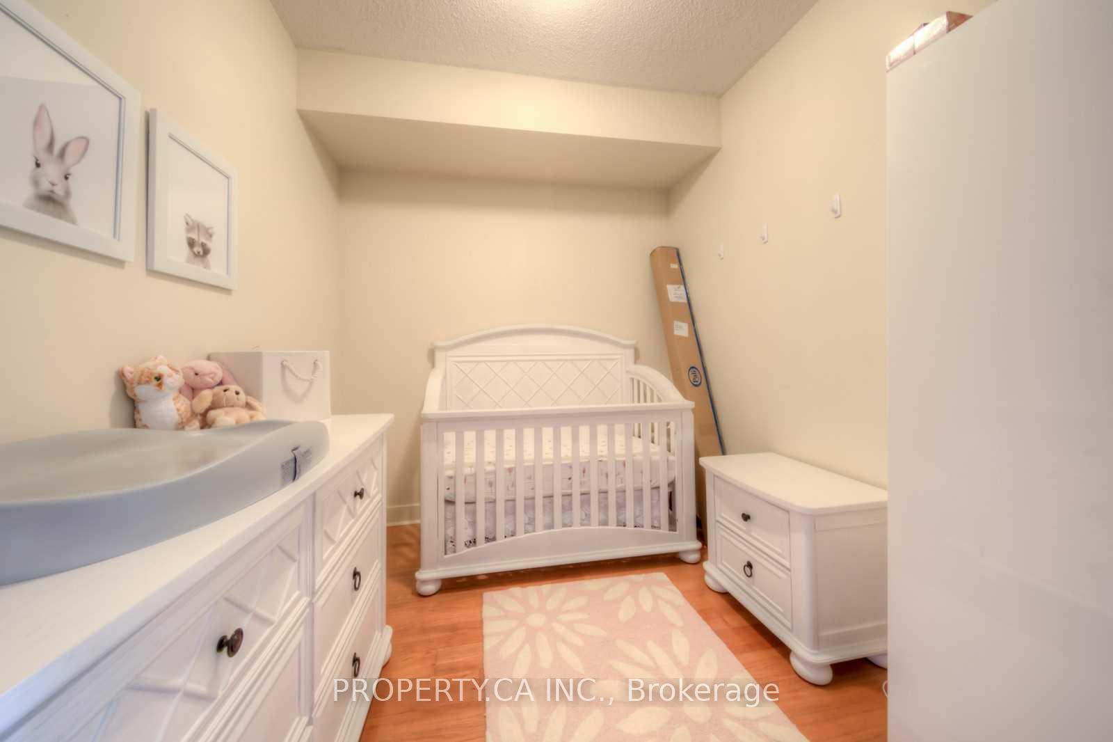 438 King Street W 707